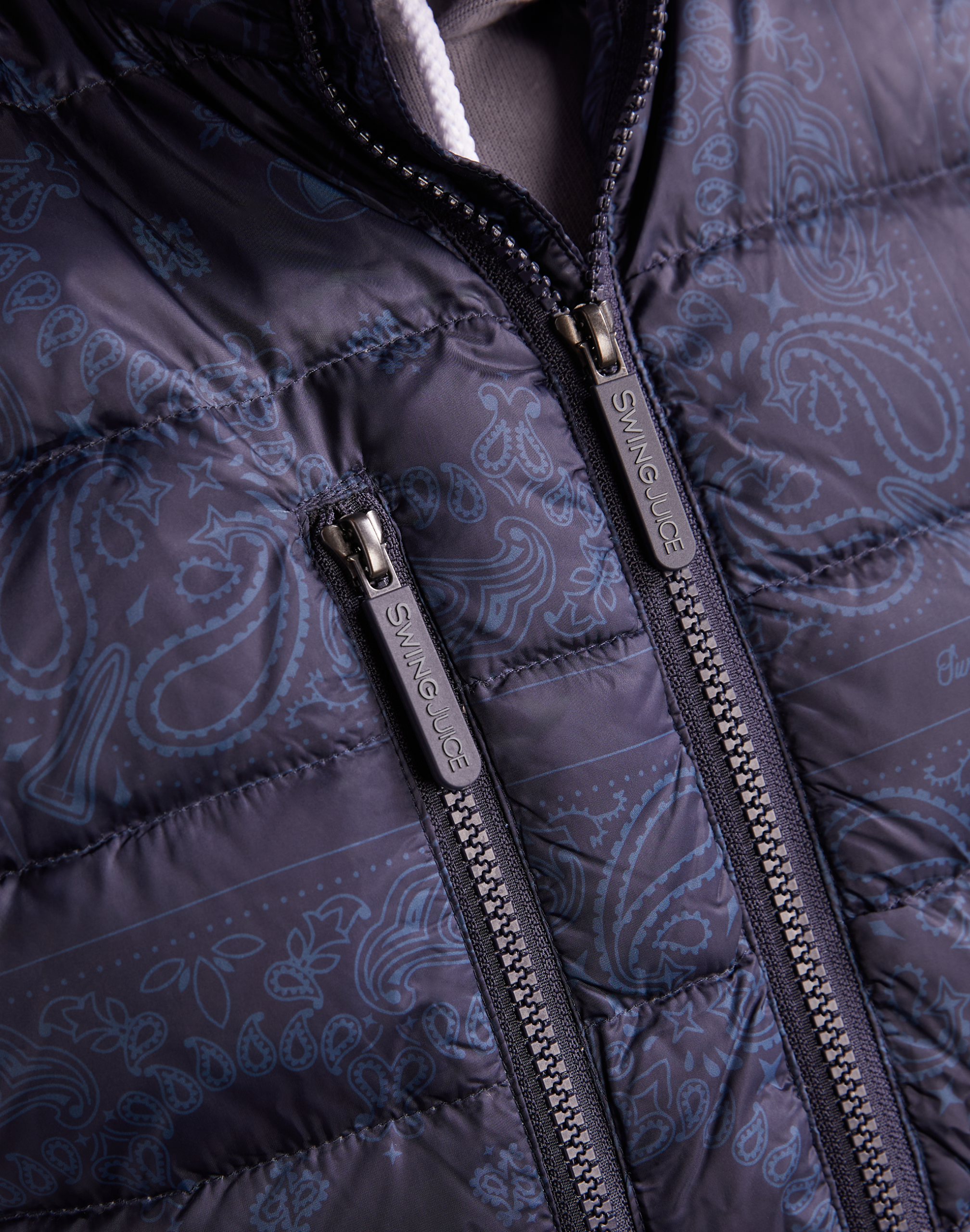 SwingJuice Golf Bandana Men's Packable Puffer Vest - Image 4