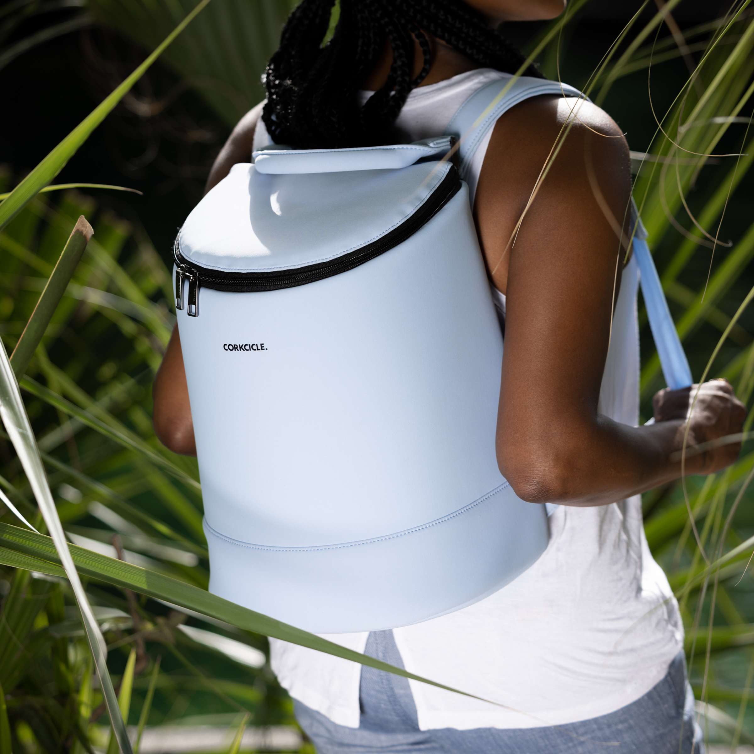 Eola Bucket Cooler Bag by CORKCICLE. - Image 14
