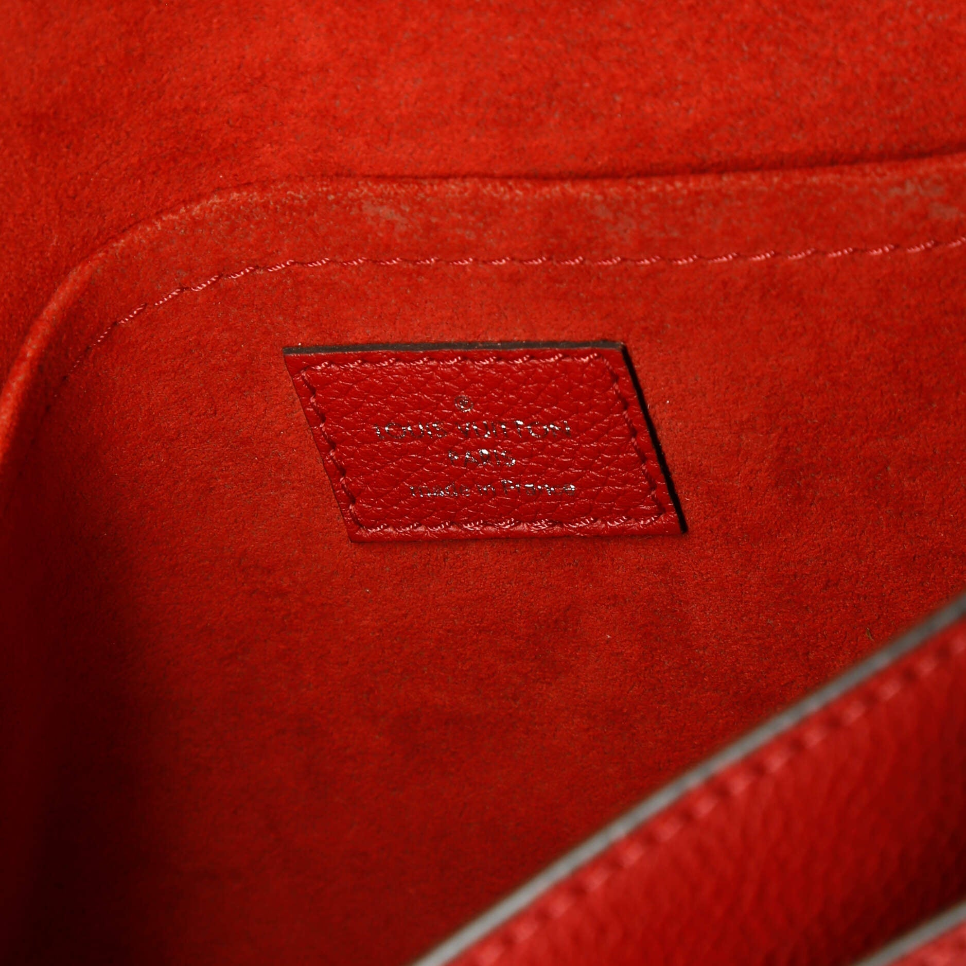 Pre-Loved Louis Vuitton Mylockme Handbag Leather BB - Image 6