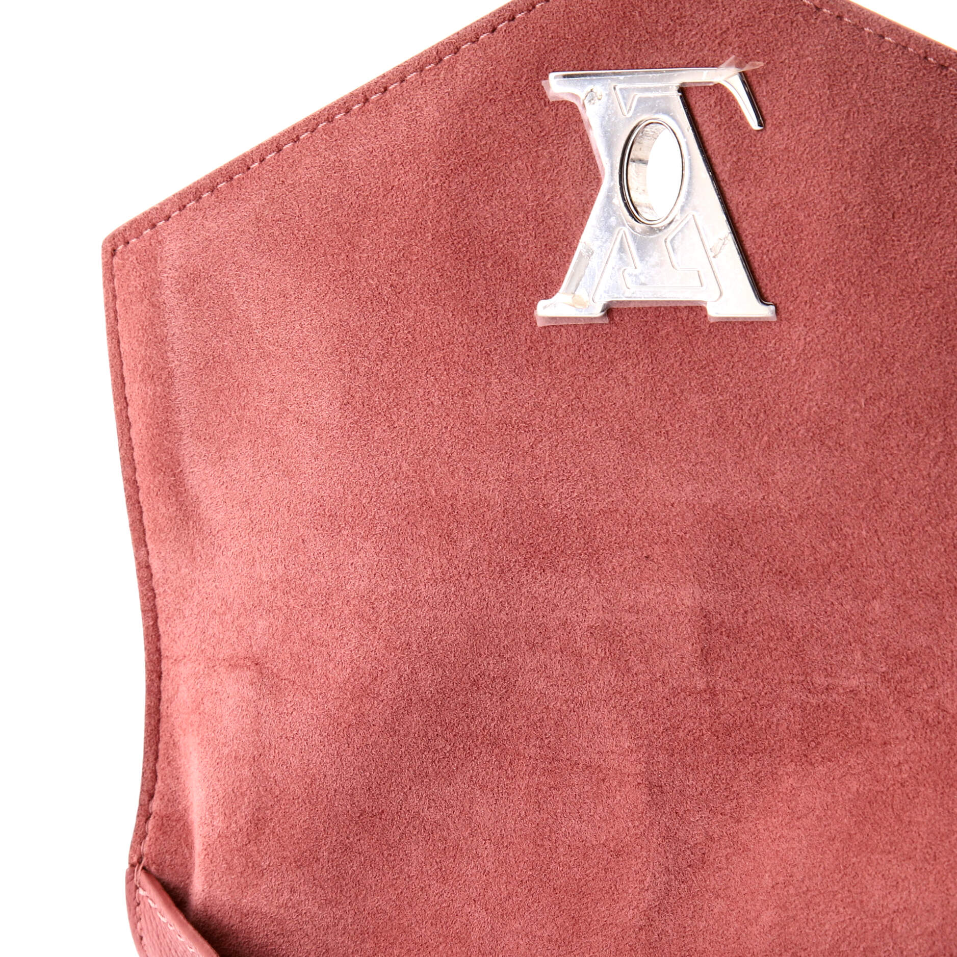 Pre-Loved Louis Vuitton Mylockme Handbag Leather BB - Image 8