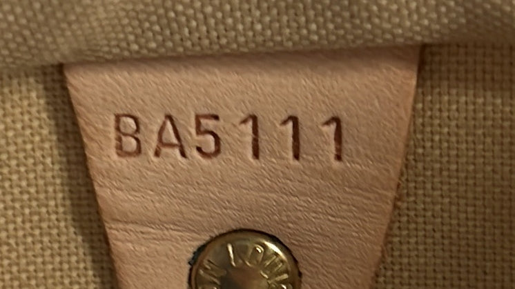 Pre-Loved Louis Vuitton Speedy Handbag Damier 35 - Image 8