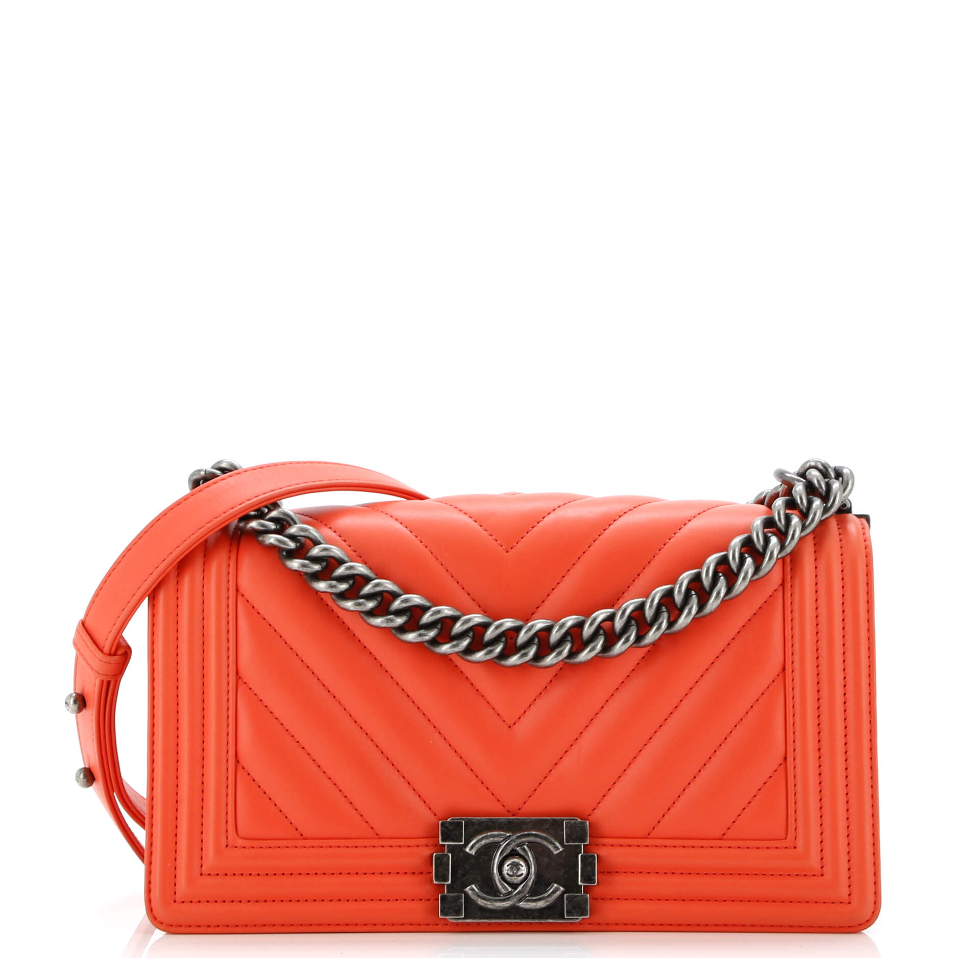 Pre-Loved Chanel Boy Flap Bag Chevron Calfskin Old Medium - Image 2