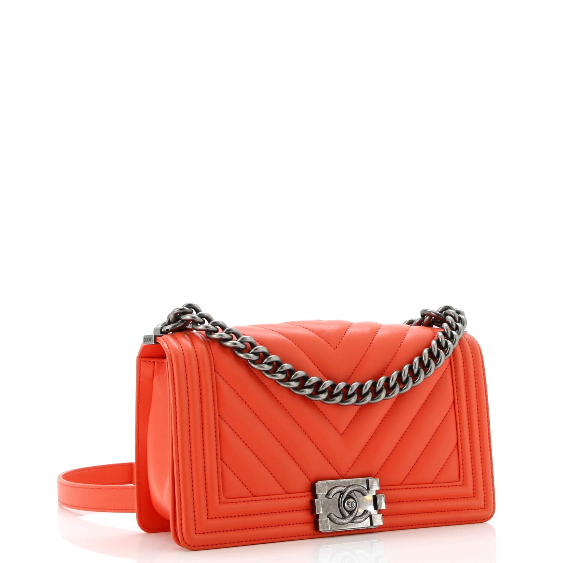 Pre-Loved Chanel Boy Flap Bag Chevron Calfskin Old Medium - Image 4