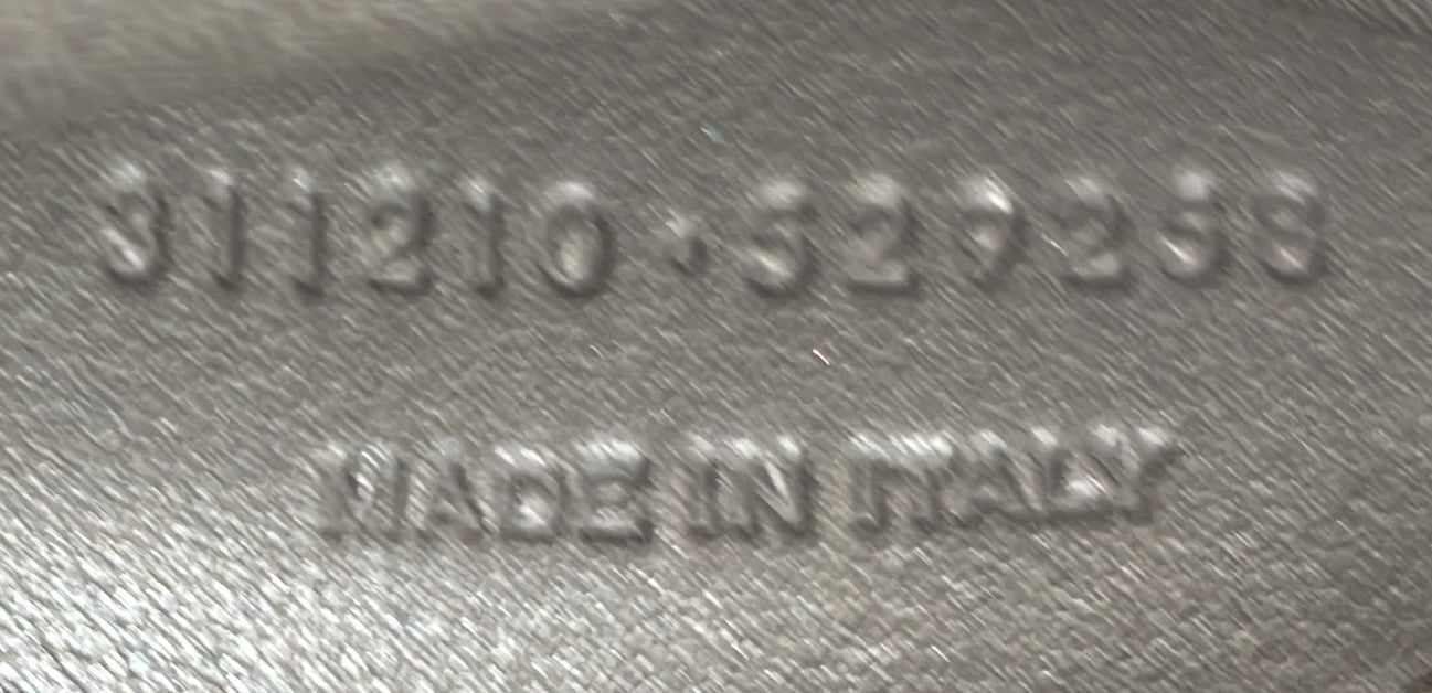 Pre-Loved Saint Laurent Classic Y Cabas Leather Small - Image 6