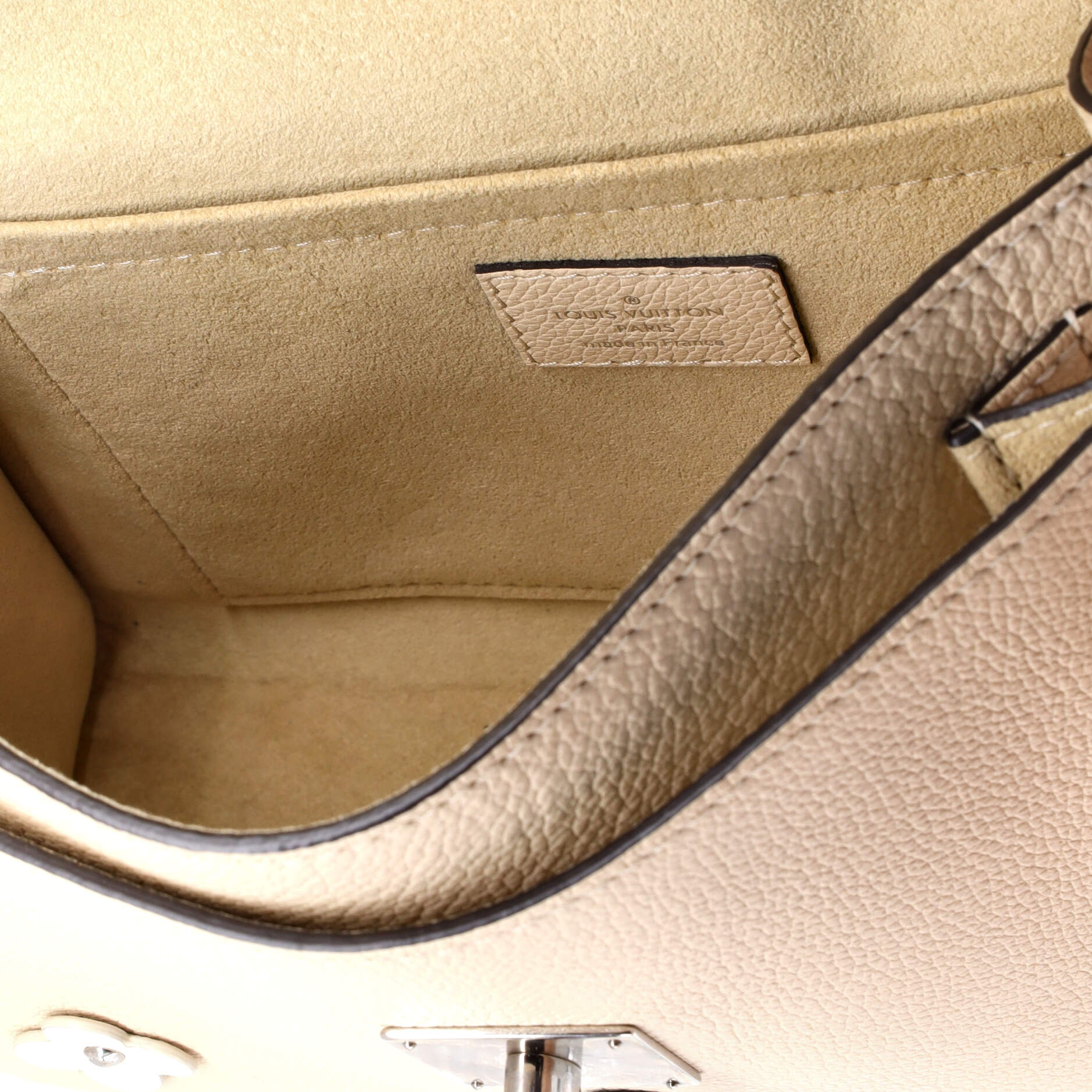 Pre-Loved Louis Vuitton Mylockme Handbag Flower Embellished Leather BB - Image 5