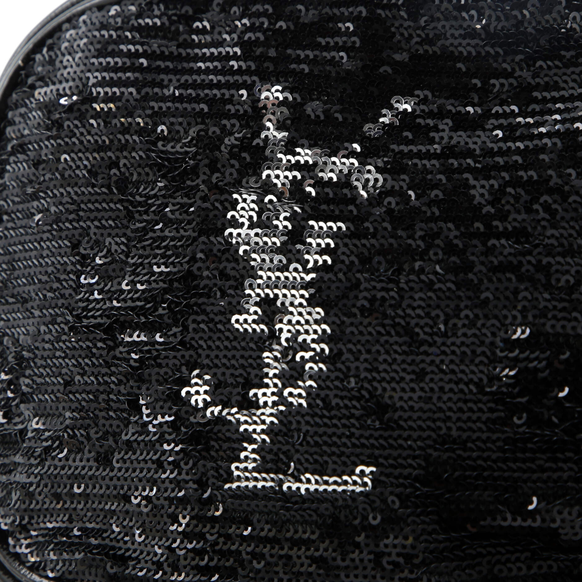 Pre-Loved Saint Laurent Classic Monogram Blogger Crossbody Bag Sequins and Patent Small - Image 6