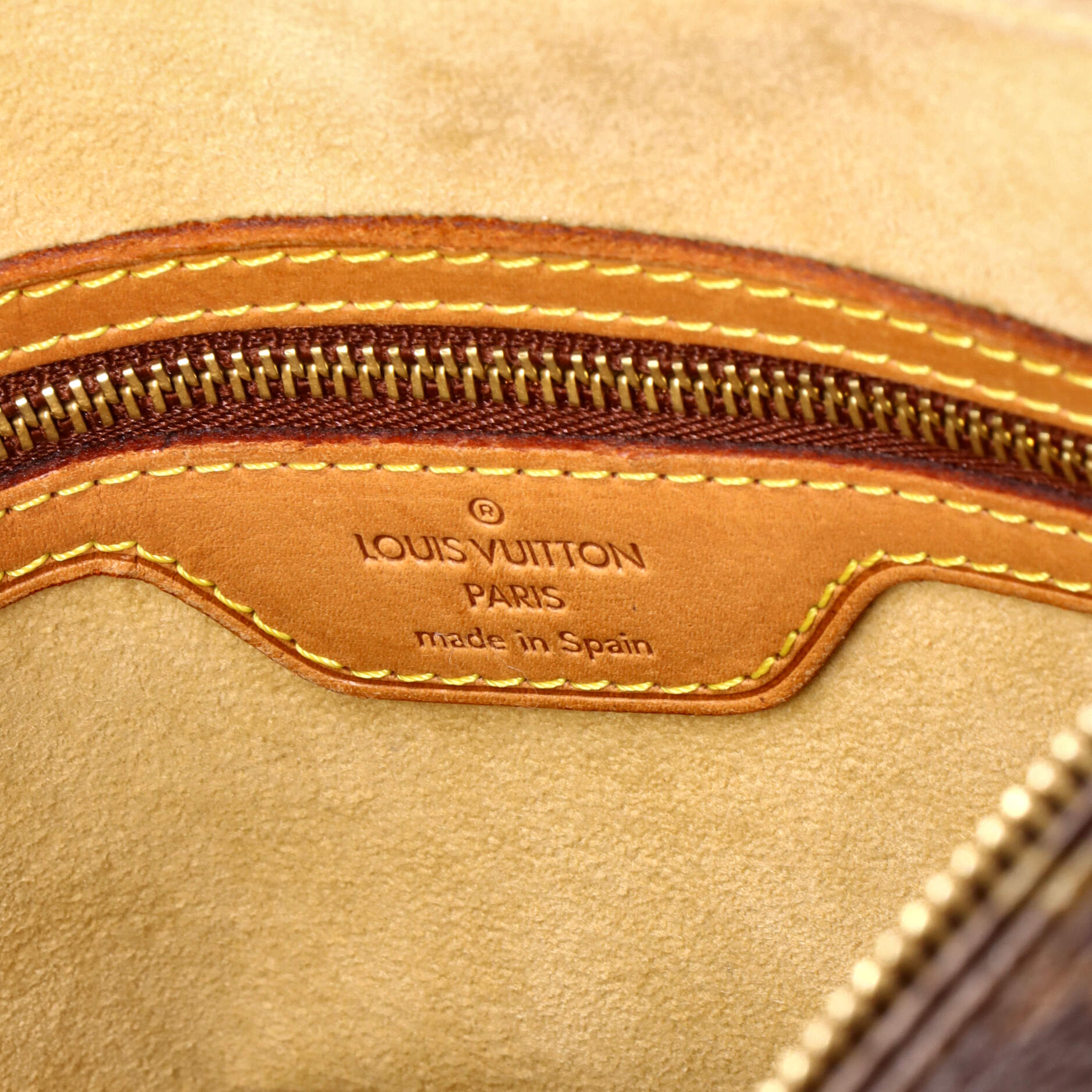 Pre-Loved Louis Vuitton Looping Handbag Monogram Canvas GM - Image 8