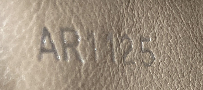 Pre-Loved Louis Vuitton Capucines Bag Leather BB - Image 6