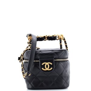Pre-Loved Chanel Chain Bar Vanity Case with Chain Quilted Calfskin Small
