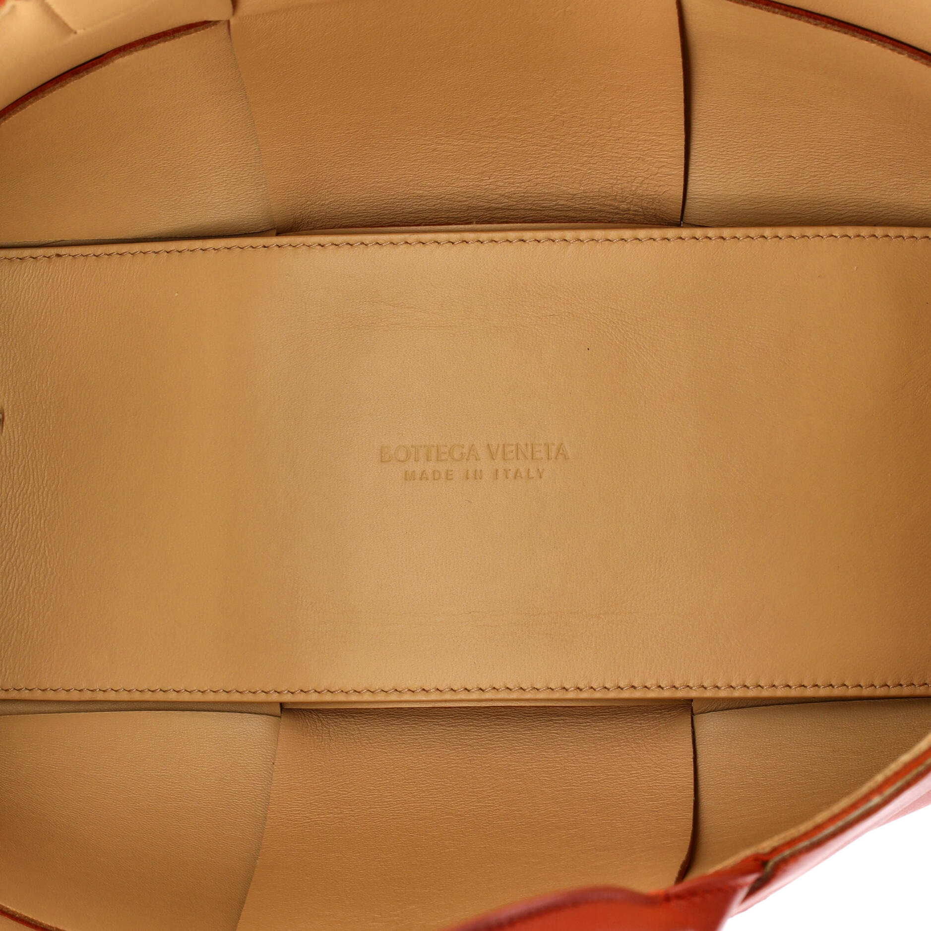 Pre-Loved Bottega Veneta Arco Tote Maxi Intrecciato Leather Small - Image 6