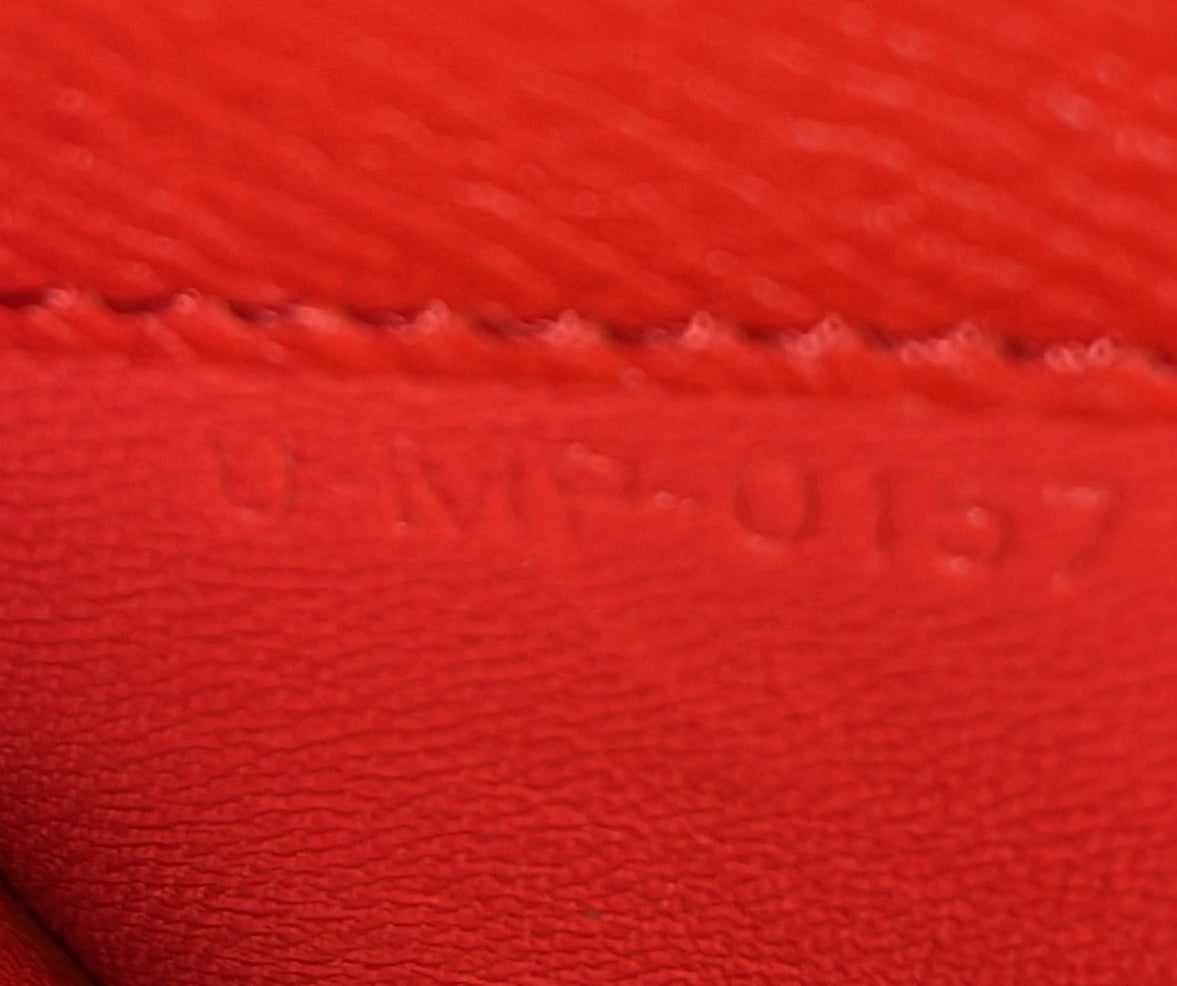 Pre-Loved Celine Trotteur Crossbody Bag Grainy Leather Small - Image 8