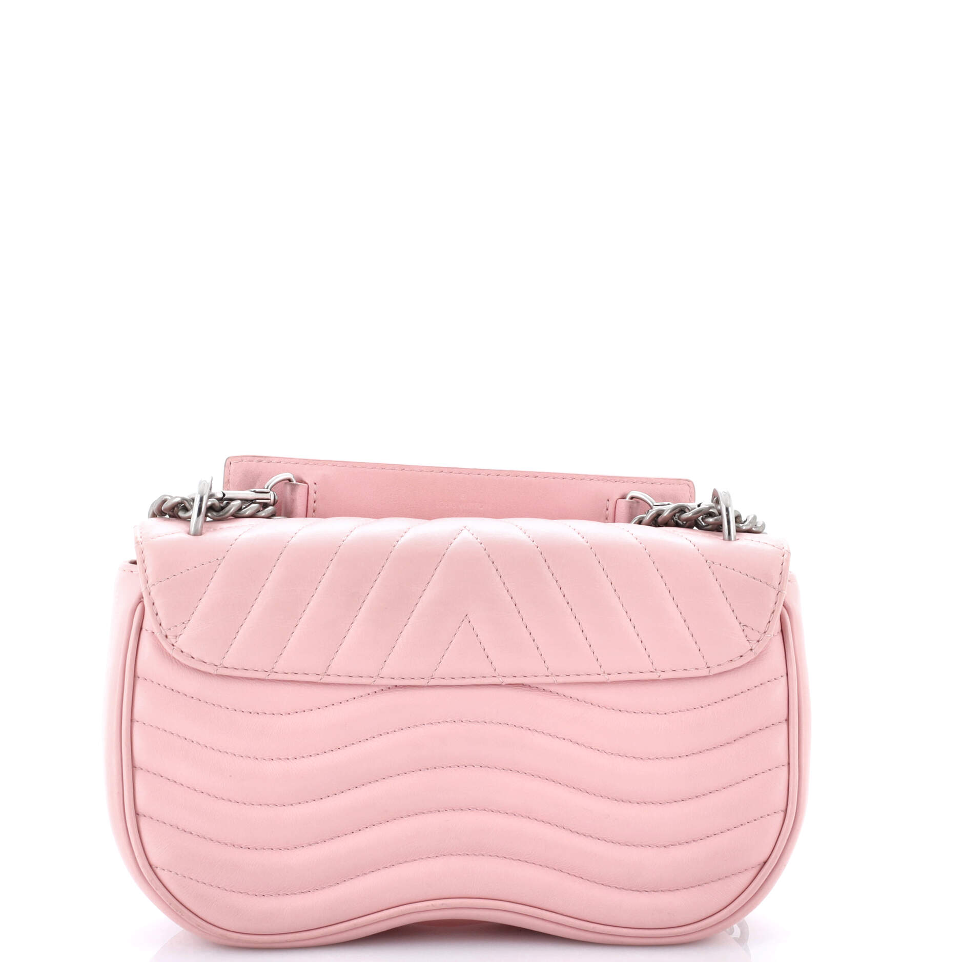 Pre-Loved Louis Vuitton New Wave Chain Bag Quilted Leather MM - Image 3