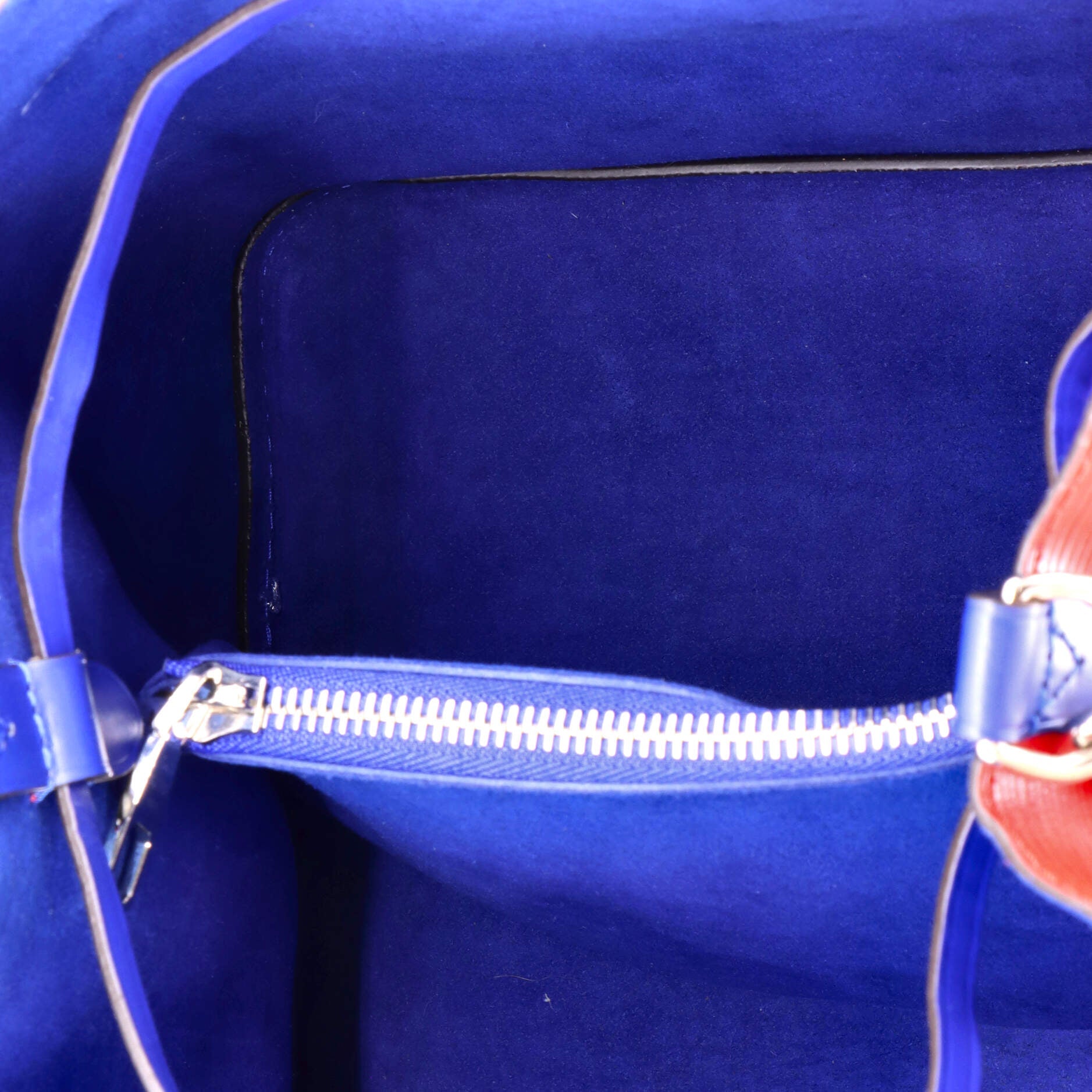 Pre-Loved Louis Vuitton NeoNoe Handbag Epi Leather MM - Image 5