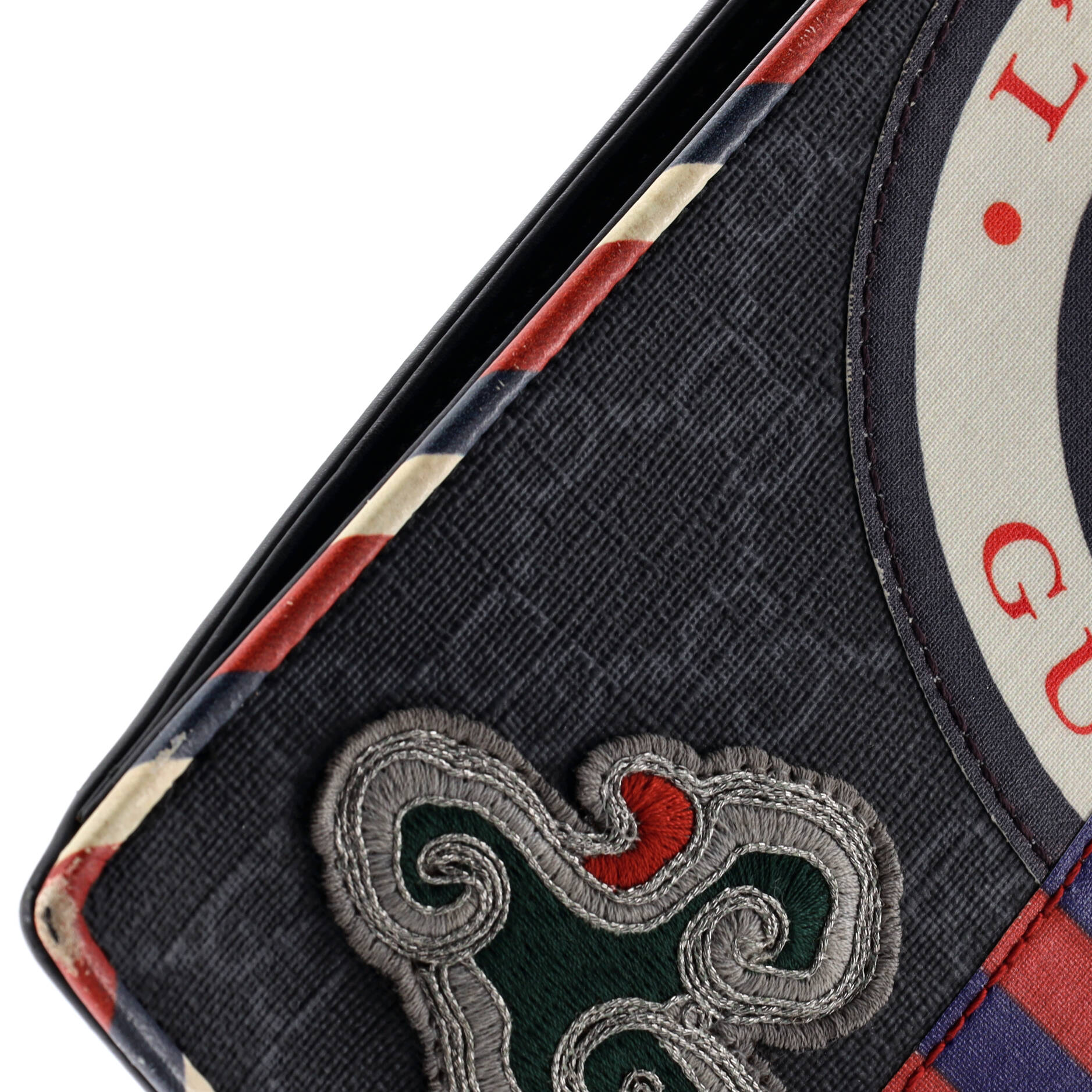 Pre-Loved Gucci Night Courrier Pouch GG Coated Canvas with Applique - Image 6