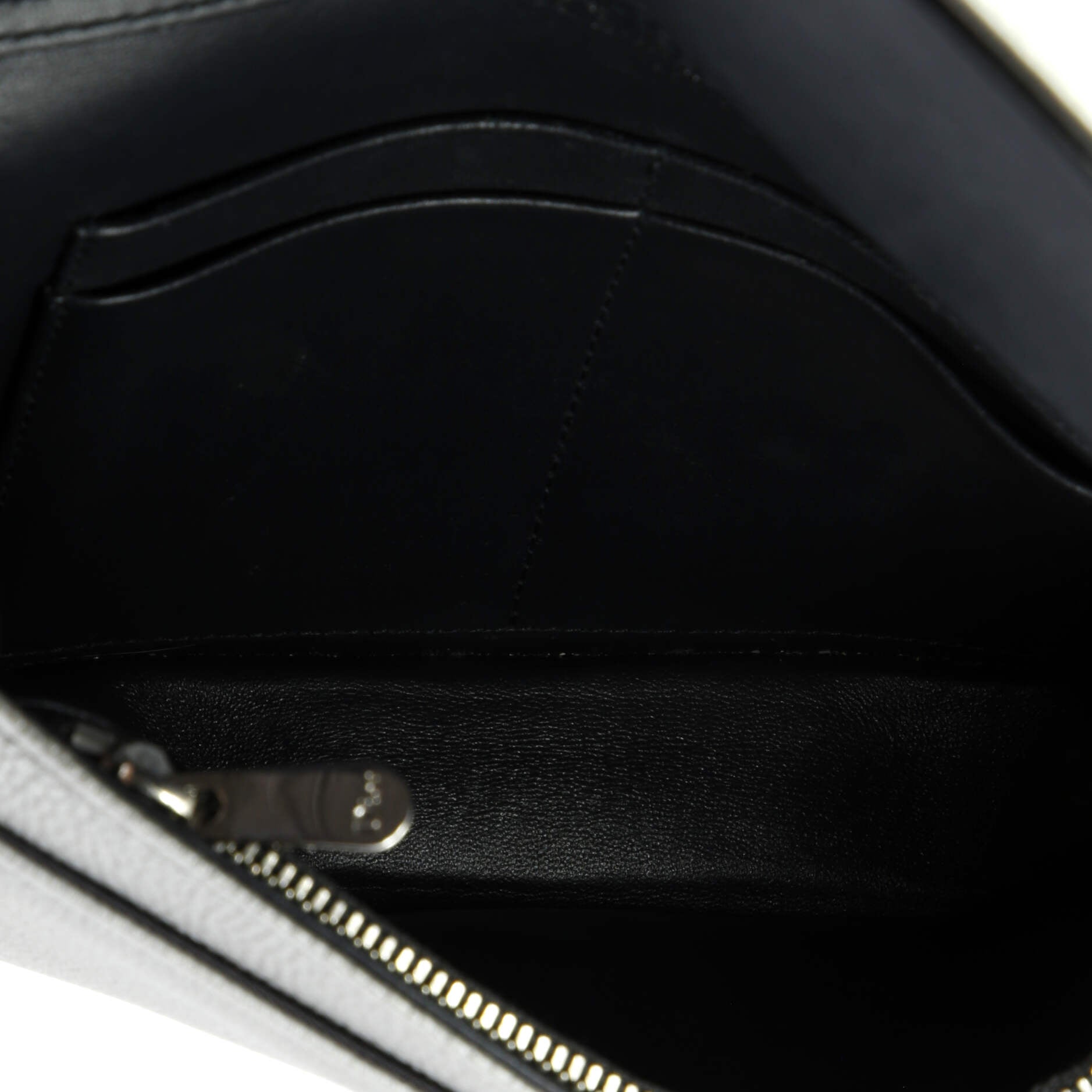 Pre-Loved Christian Dior Diorama Wallet on Chain Leather - Image 5