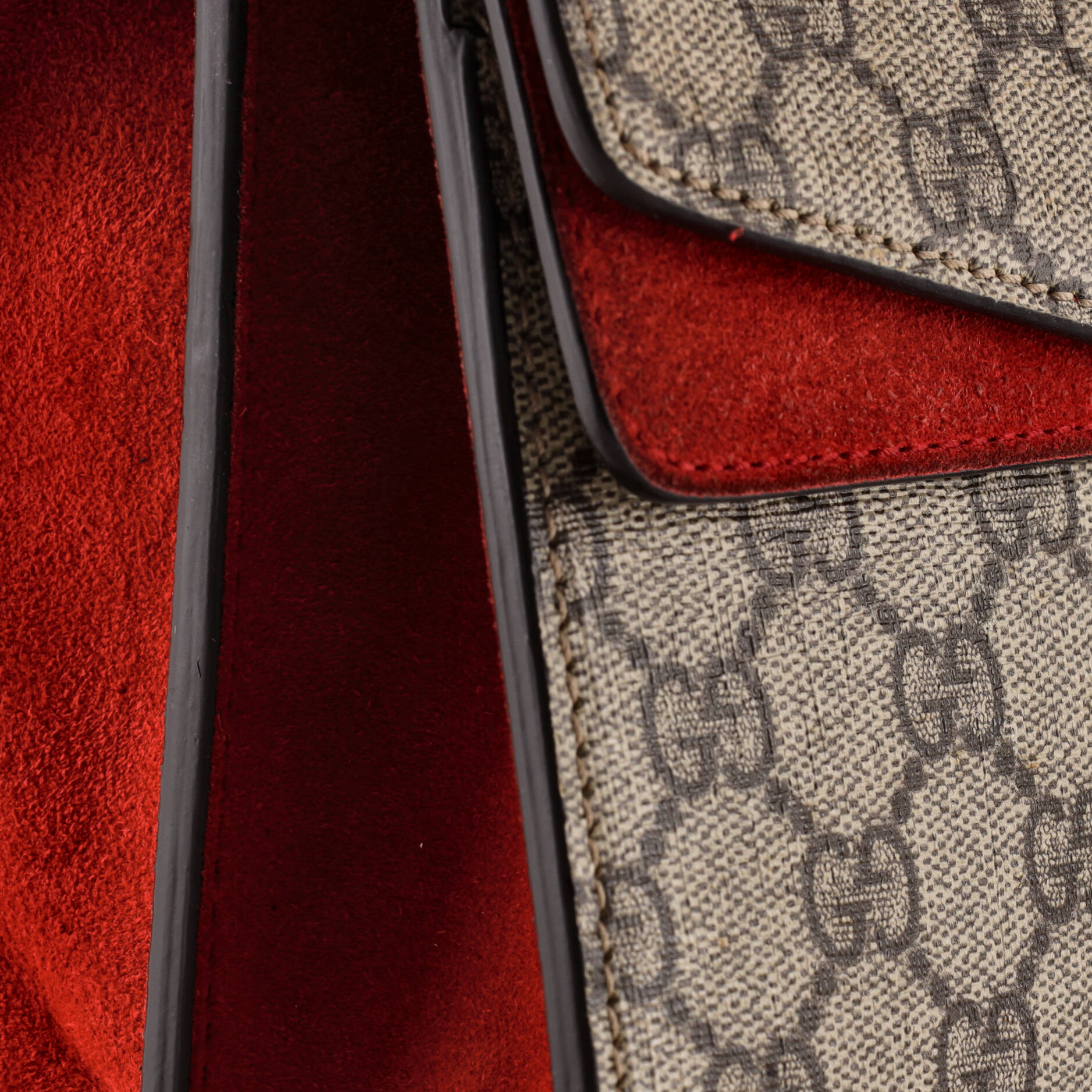 Pre-Loved Gucci Dionysus Bag GG Coated Canvas Medium - Image 6