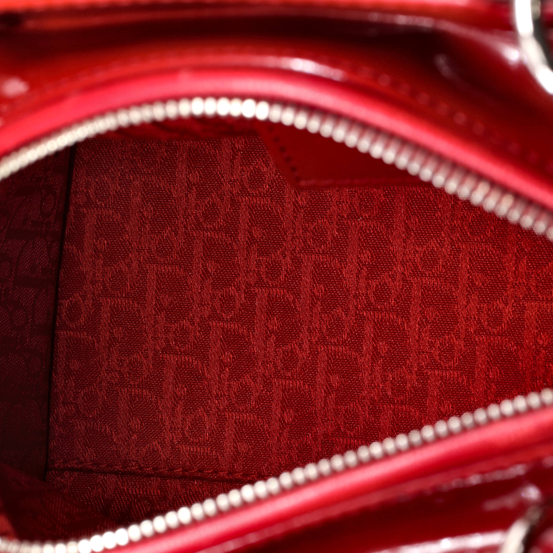 Pre-Loved Christian Dior Lady Dior Bag Cannage Quilt Patent Medium - Image 5