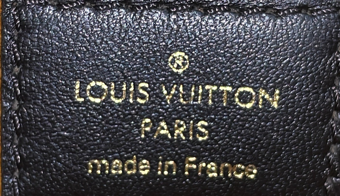 Pre-Loved Louis Vuitton Coussin Bag Monogram Embossed Lambskin MM - Image 9