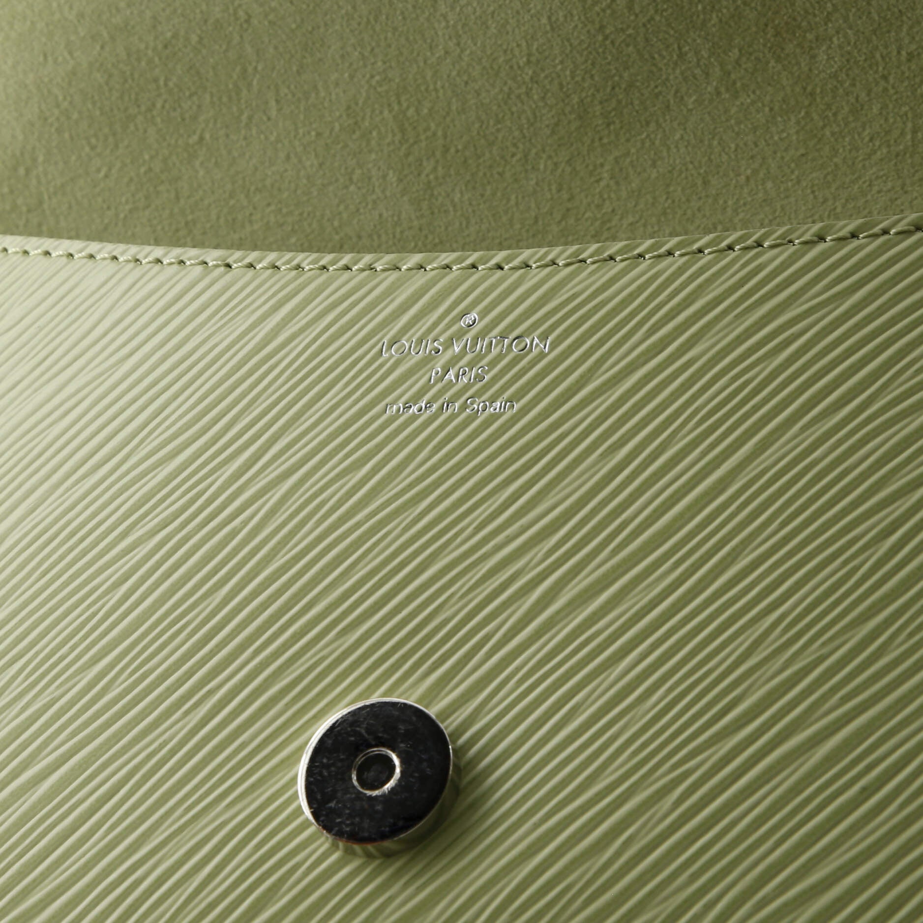 Pre-Loved Louis Vuitton Buci Crossbody Bag Epi Leather - Image 7