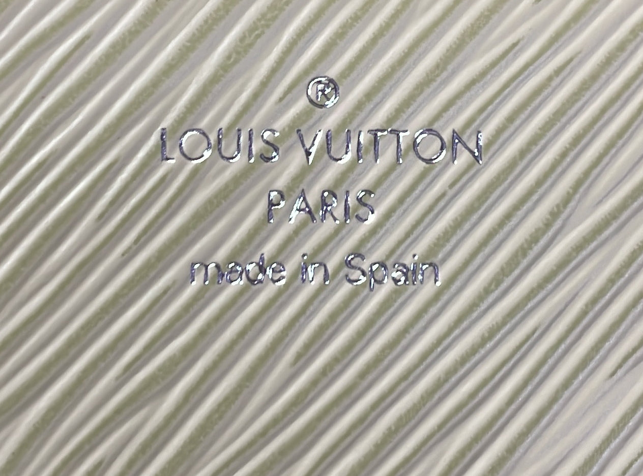 Pre-Loved Louis Vuitton Buci Crossbody Bag Epi Leather - Image 8