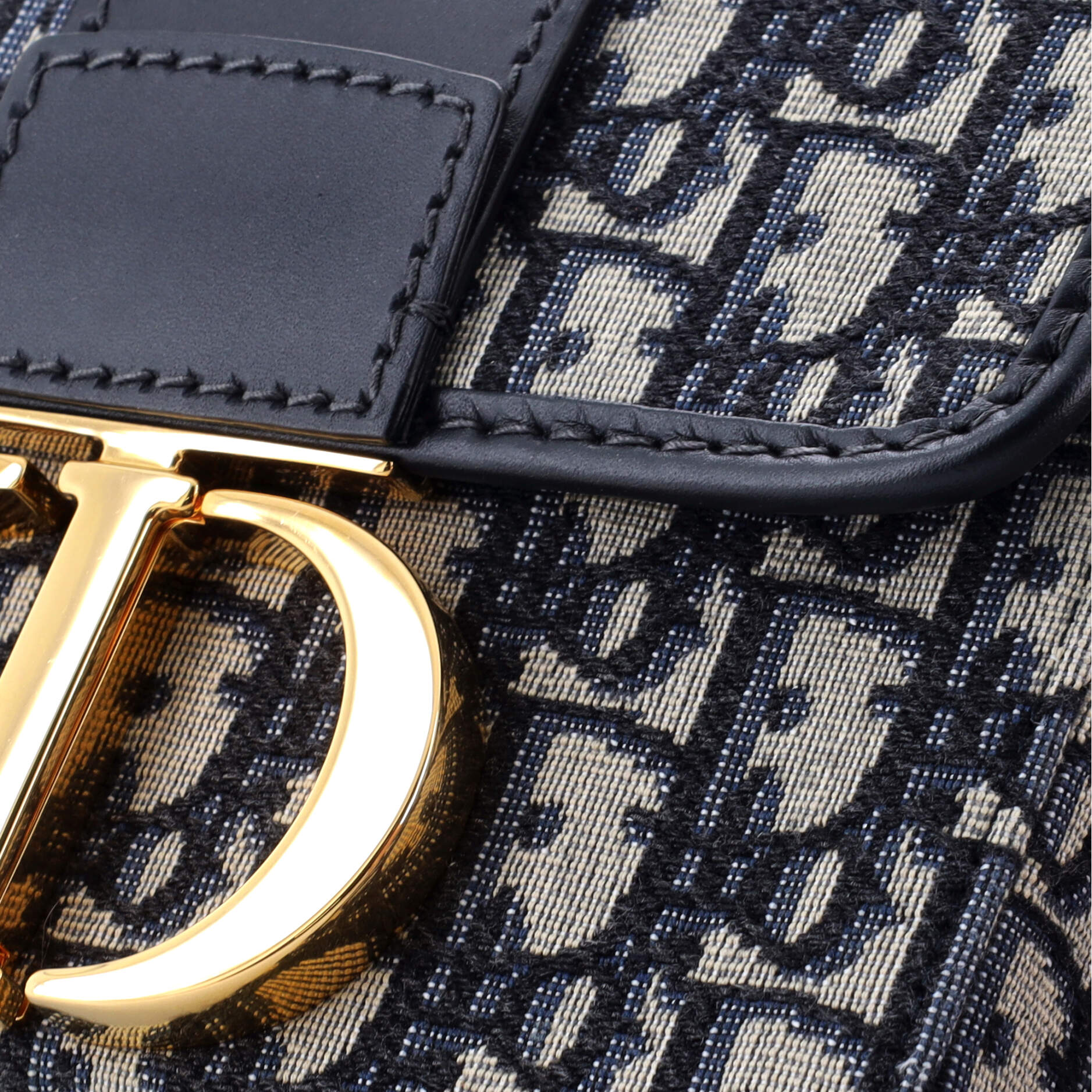 Pre-Loved Christian Dior 30 Montaigne Box Bag Oblique Canvas - Image 6