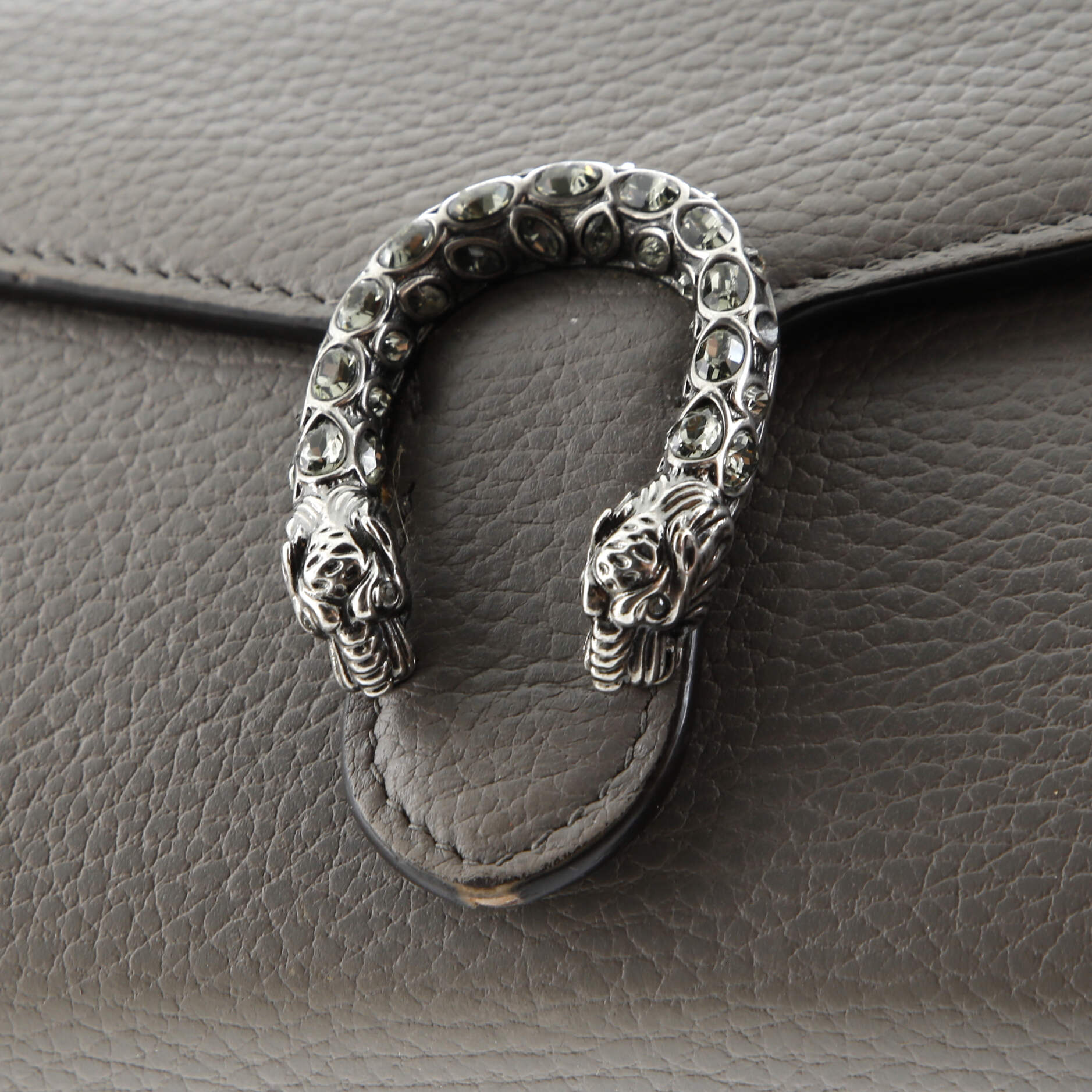 Pre-Loved Gucci Dionysus Chain Wallet Leather with Embellished Detail Small - Image 6