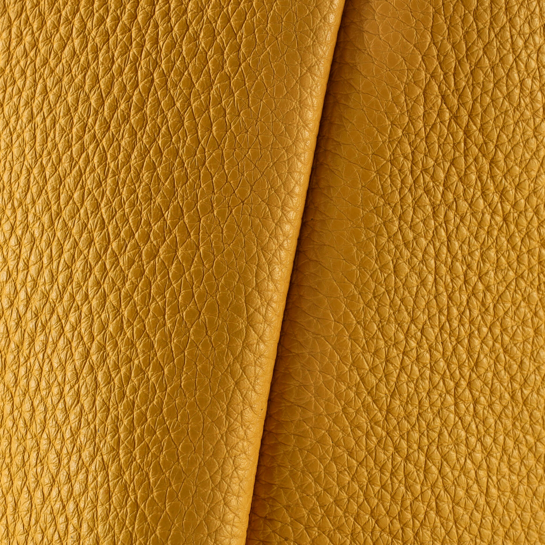 Pre-Loved Prada Dynamique Hobo Vitello Daino Small - Image 6