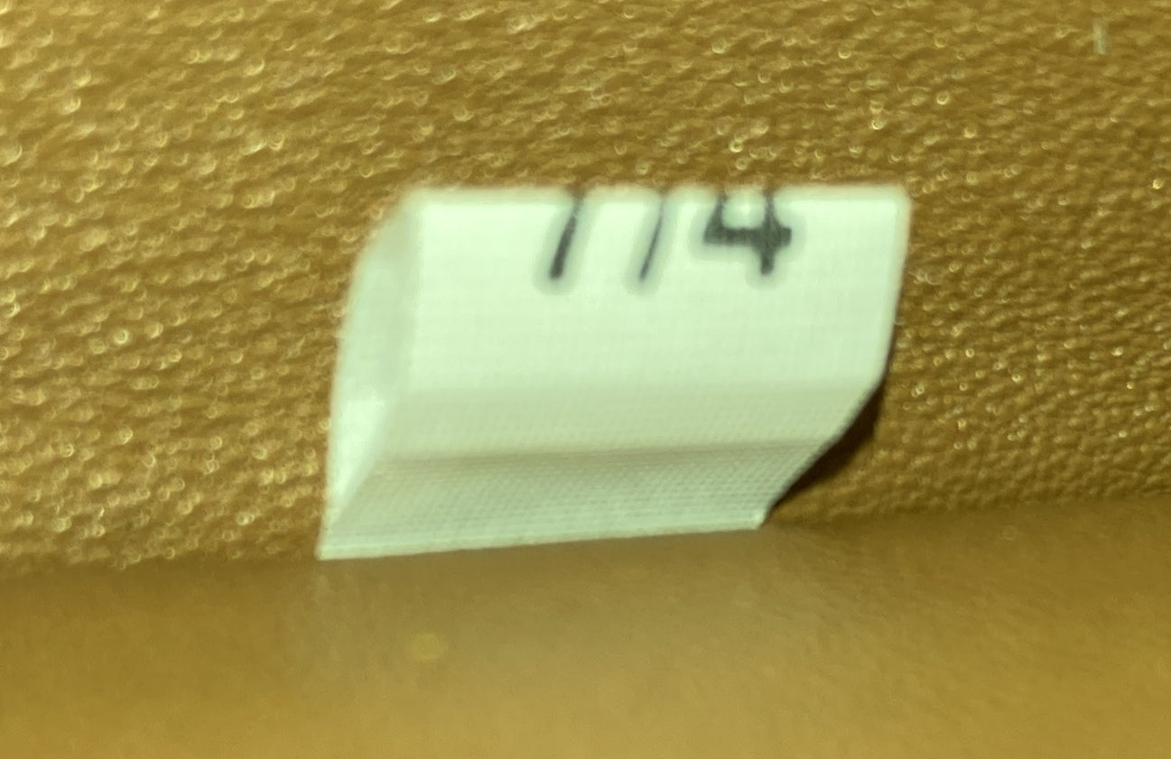 Pre-Loved Prada Dynamique Hobo Vitello Daino Small - Image 7