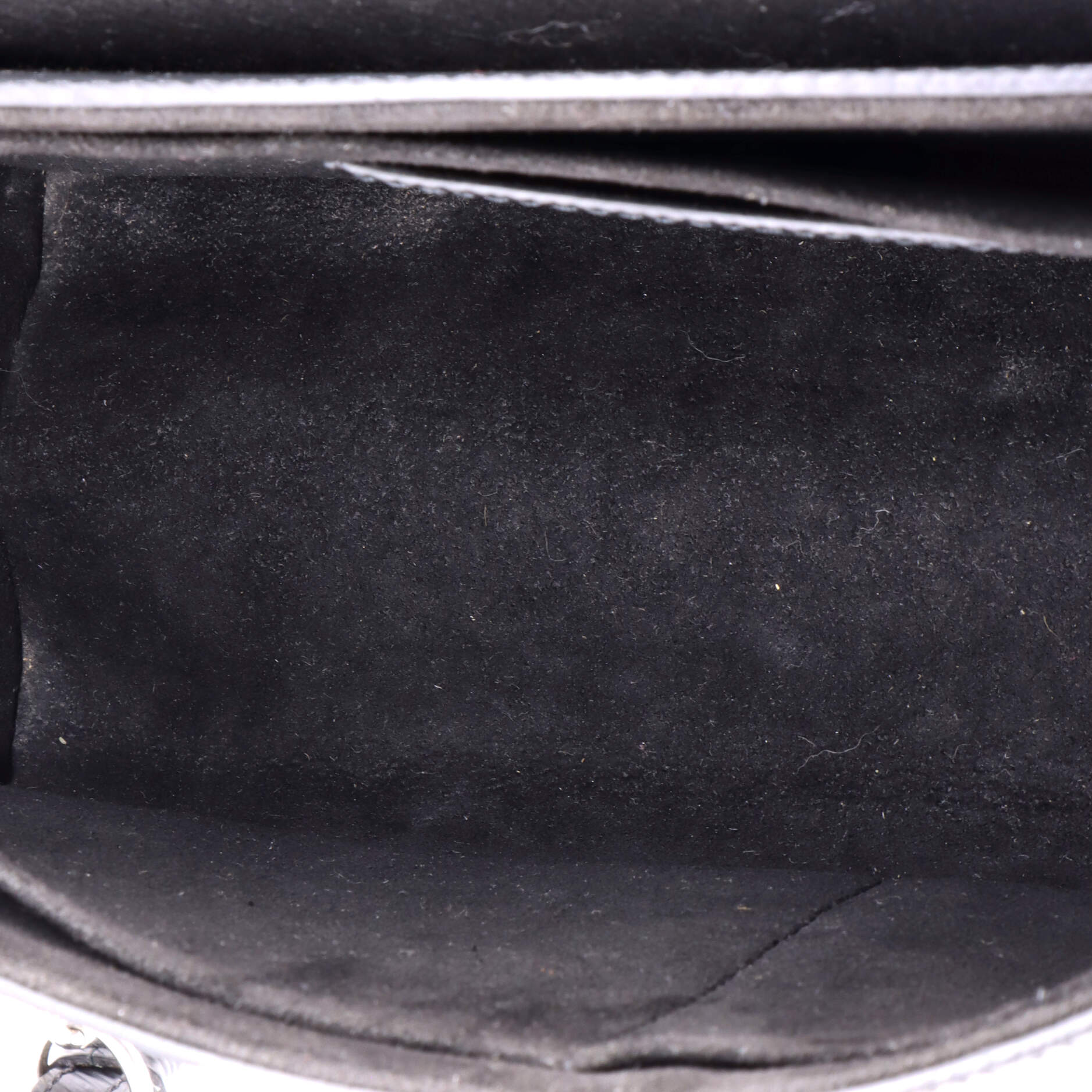 Pre-Loved Louis Vuitton Twist Handbag Epi Leather GM - Image 5