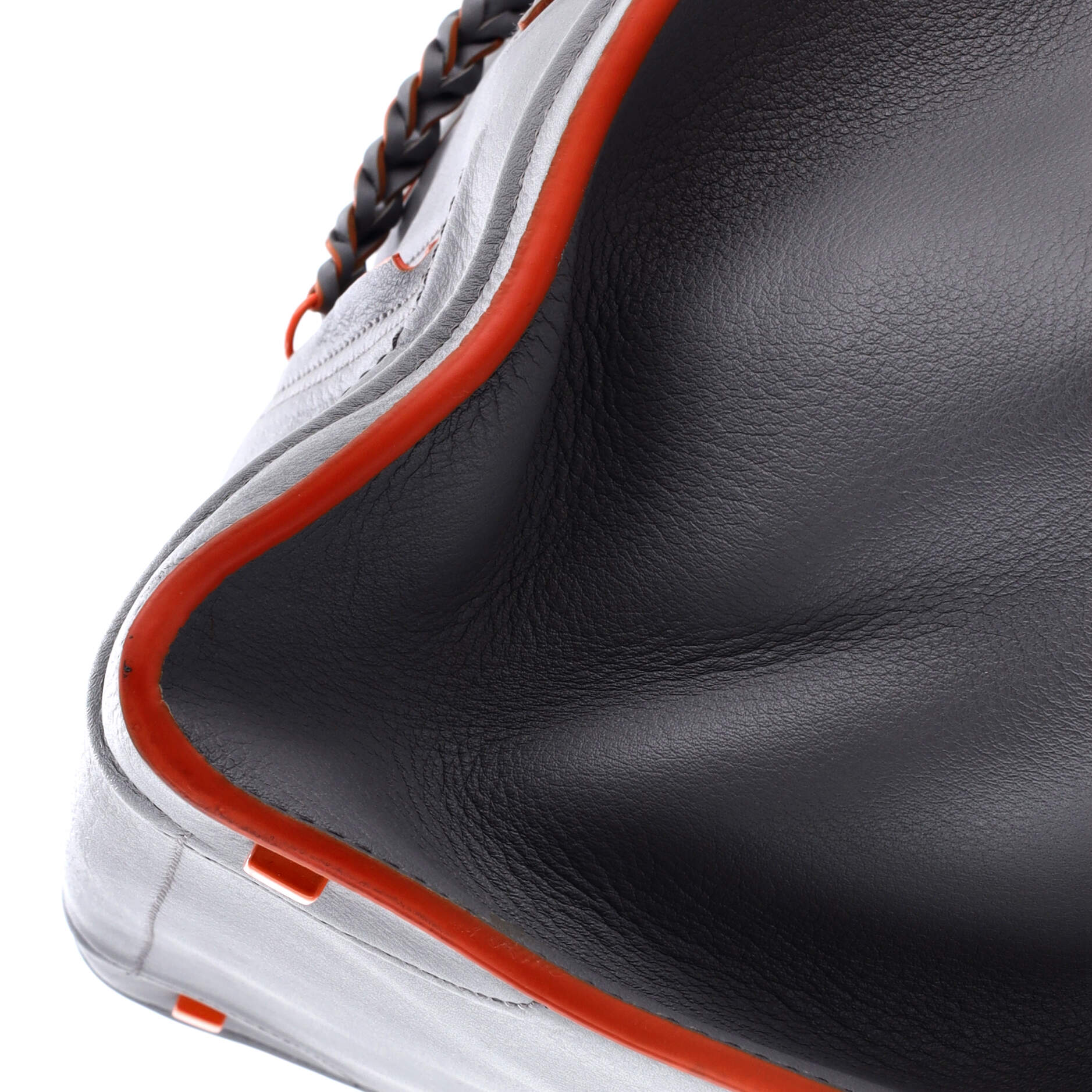 Pre-Loved Celine Phantom Bag Smooth Leather Medium - Image 7