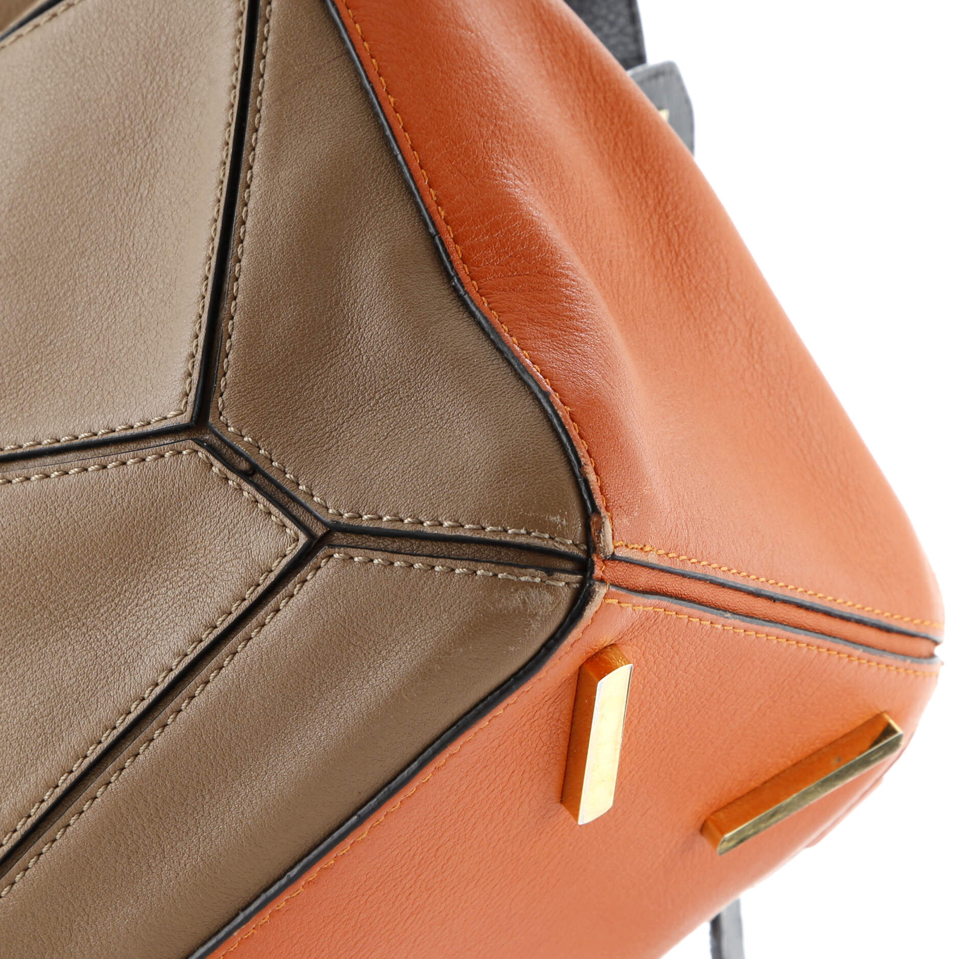 Pre-Loved Loewe Puzzle Bag Leather Medium - Image 5