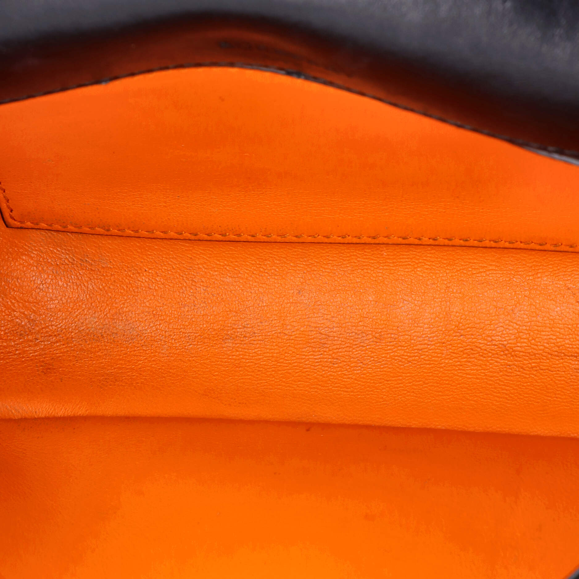 Pre-Loved Burberry Lola Shoulder Bag Quilted Lambskin Small - Image 5