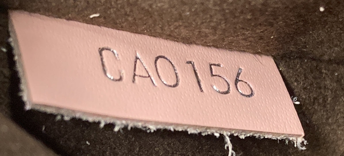 Pre-Loved Louis Vuitton Cluny Top Handle Bag Epi Leather BB - Image 7