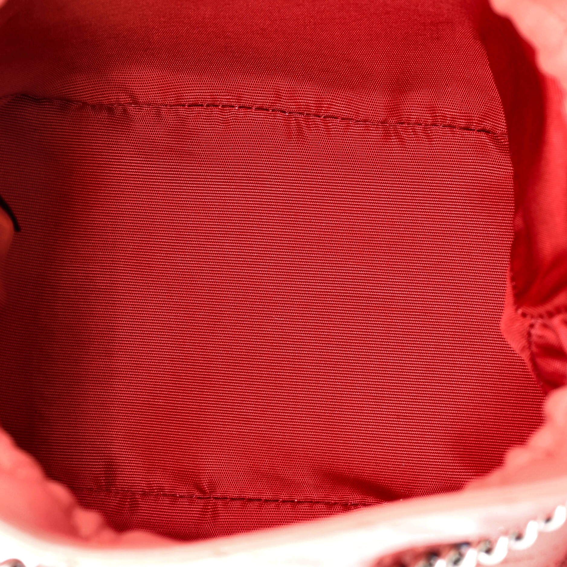 Pre-Loved Gucci Blondie NM Bucket Bag Diagonal Quilted Leather Mini - Image 5