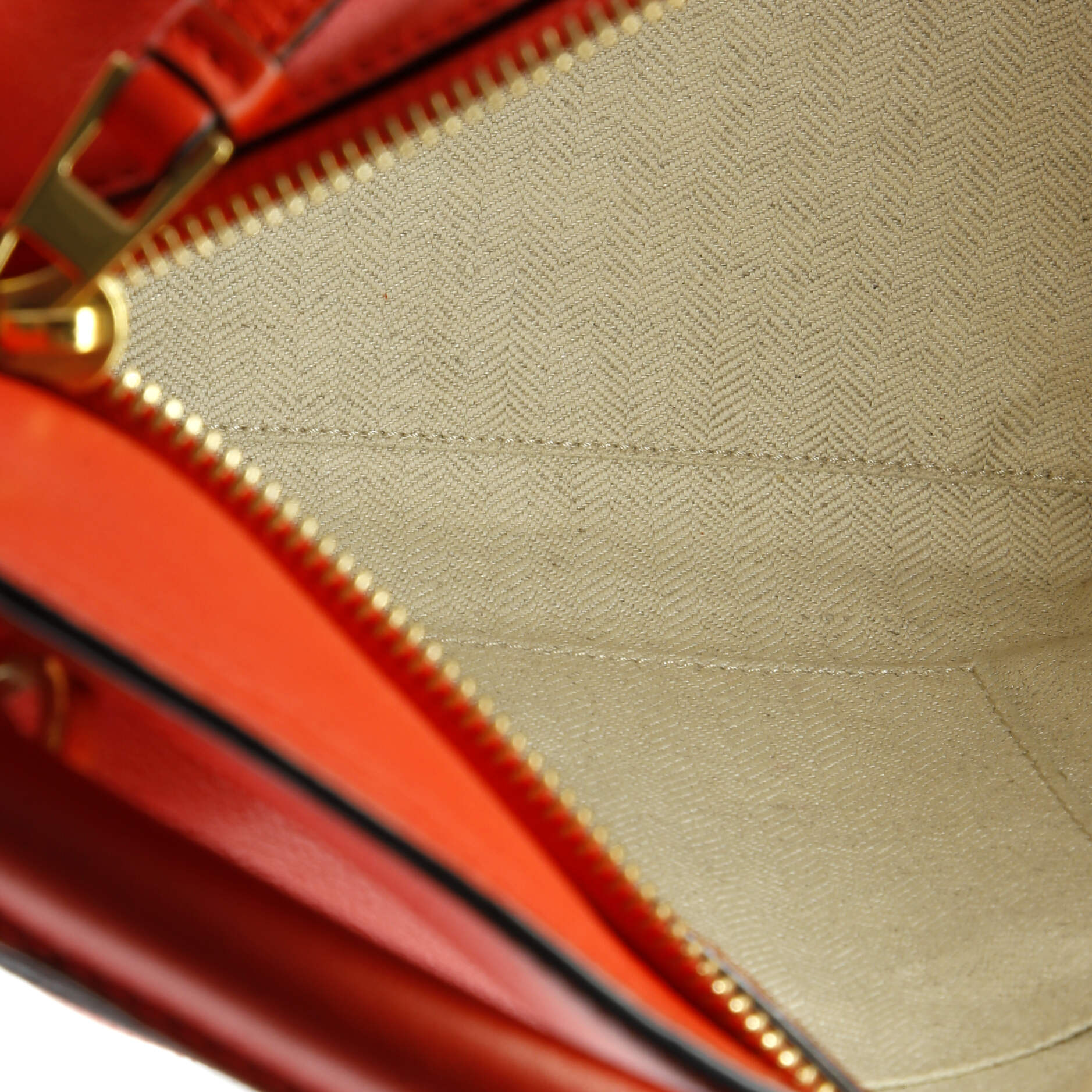 Pre-Loved Loewe Puzzle Bag Leather Small - Image 9