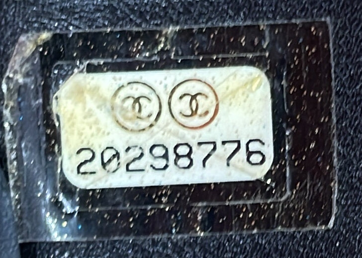 Pre-Loved Chanel Boy Flap Bag Chevron Calfskin with Micro Chain Detail Old Medium - Image 9