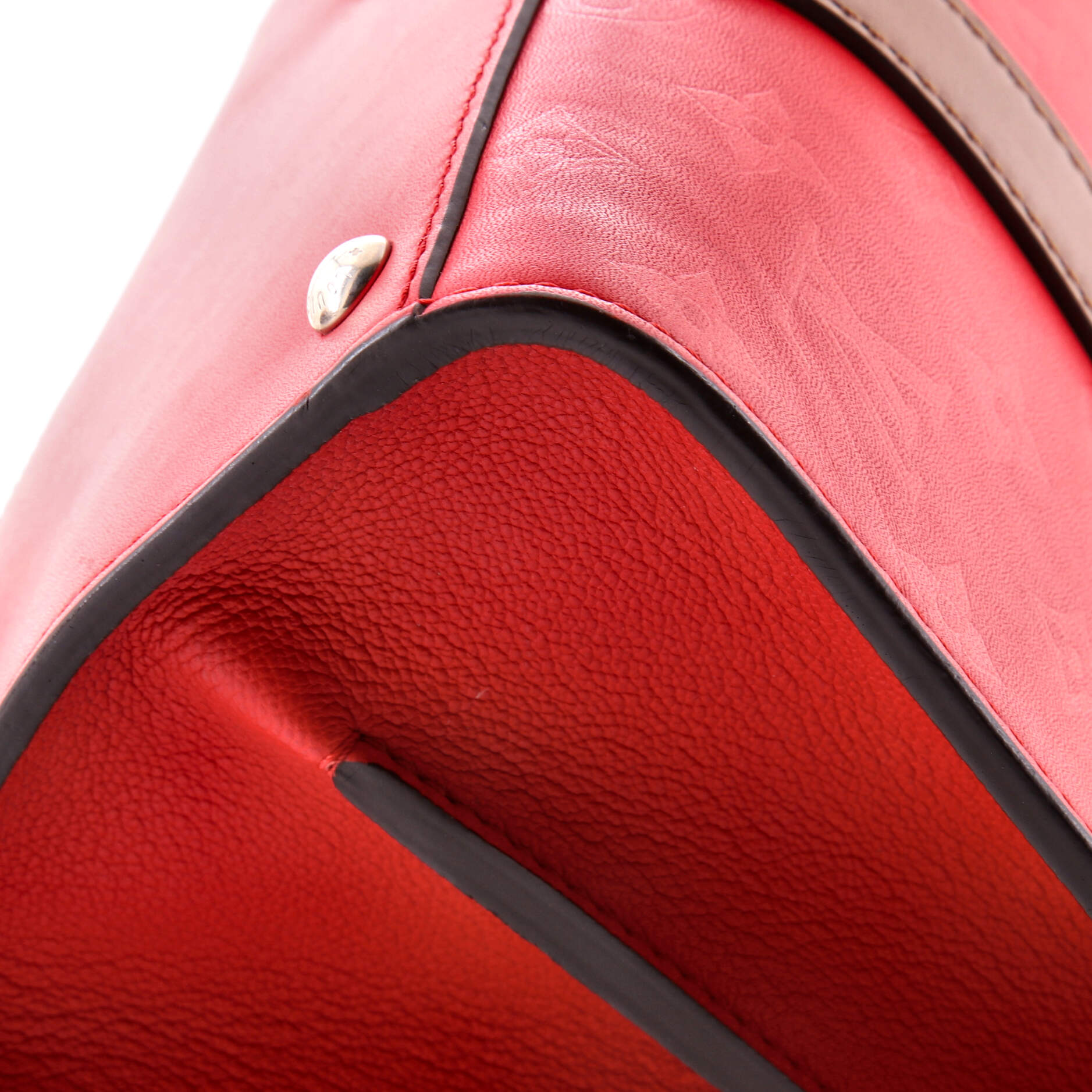 Pre-Loved Louis Vuitton Very Tote Monogram Leather MM - Image 8