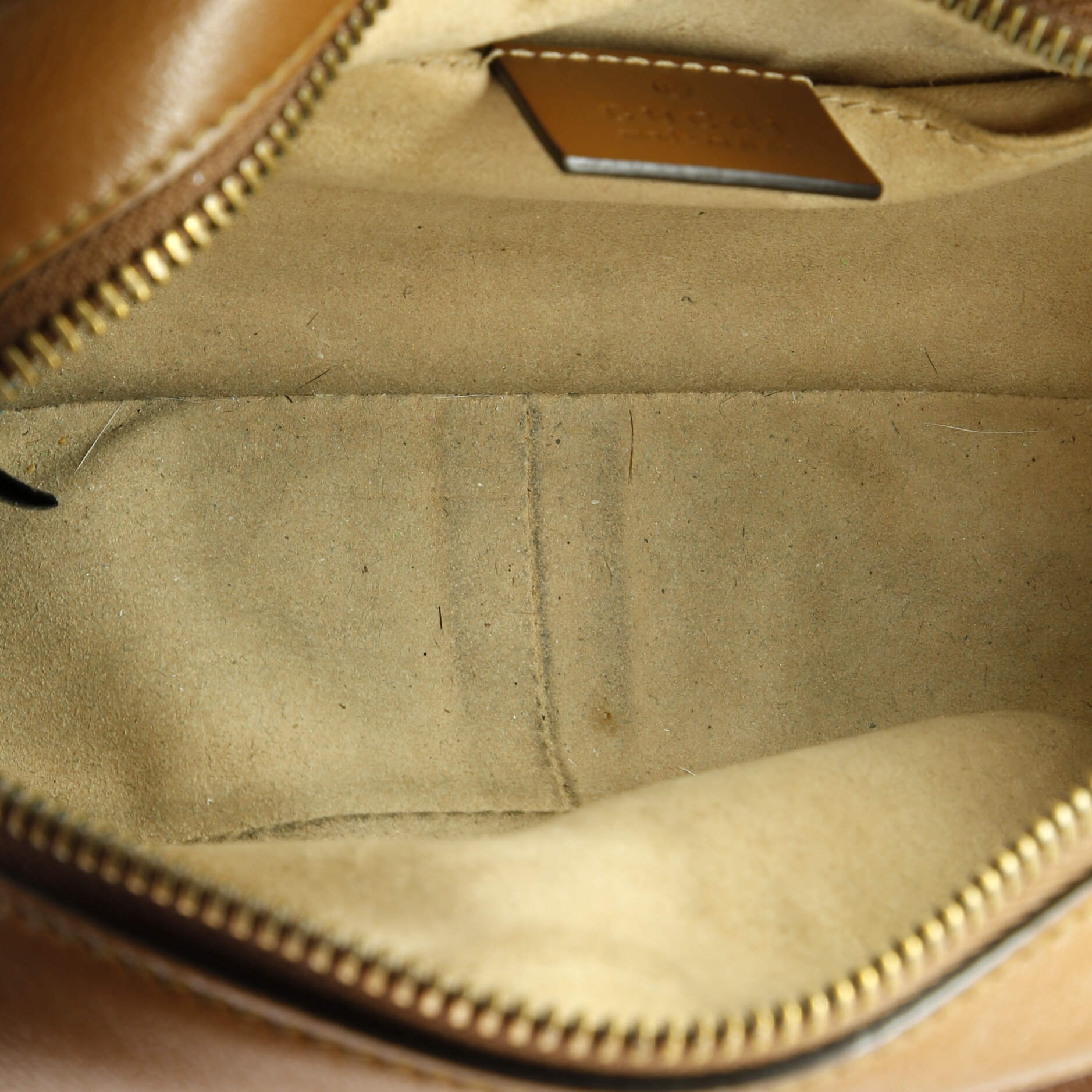 Pre-Loved Gucci GG Marmont Shoulder Bag Diagonal Quilted Leather Mini - Image 5