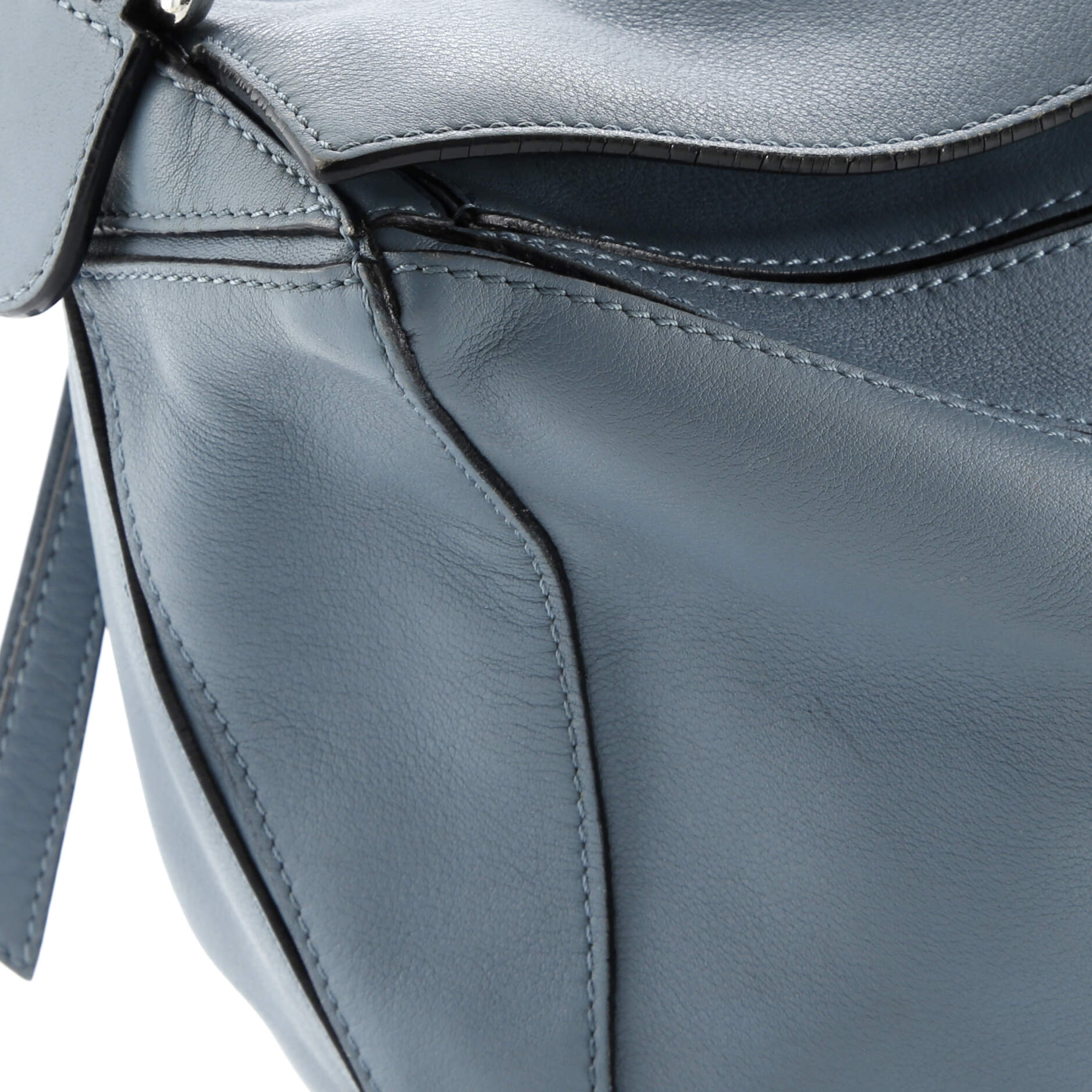 Pre-Loved Loewe Puzzle Bag Leather Medium - Image 12