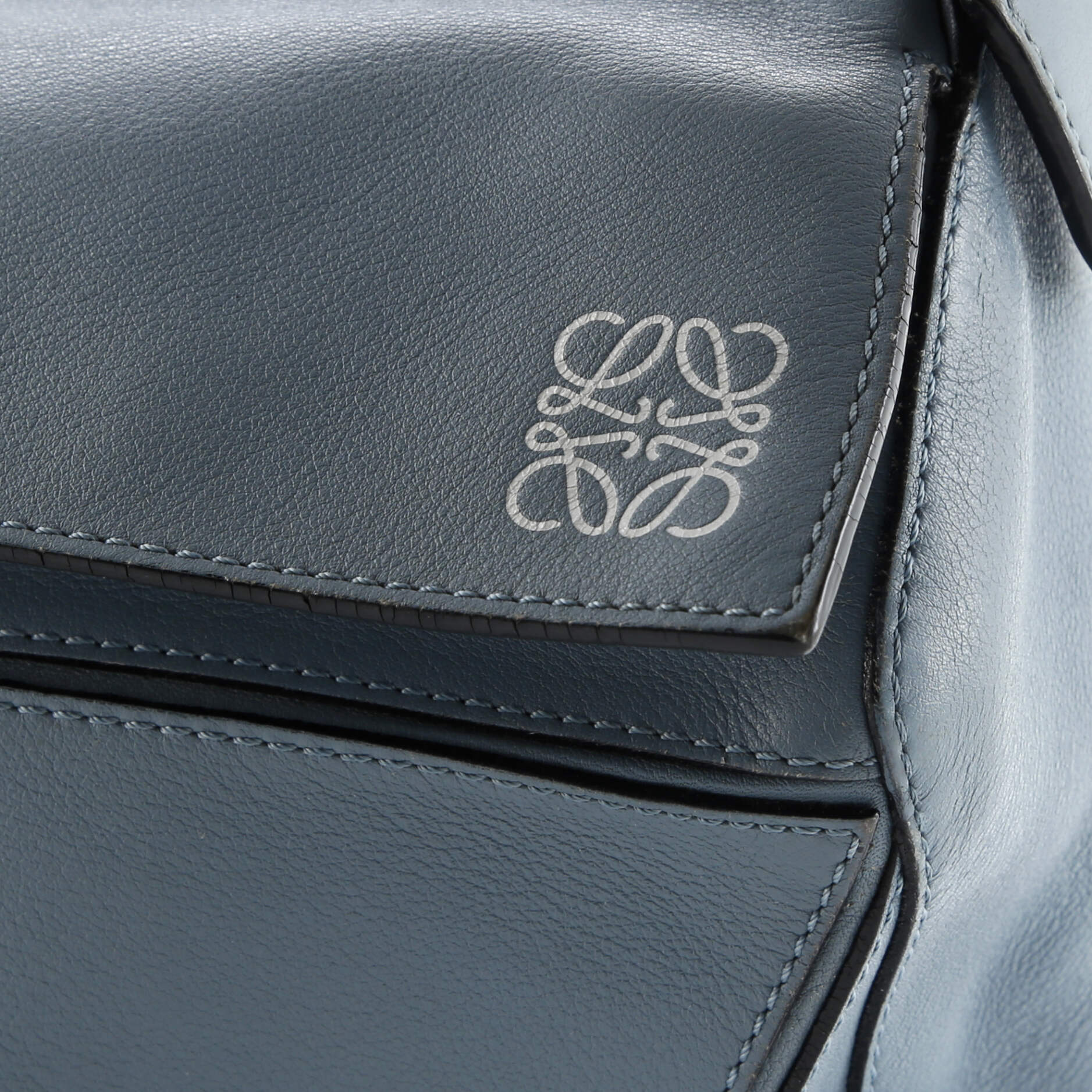 Pre-Loved Loewe Puzzle Bag Leather Medium - Image 14