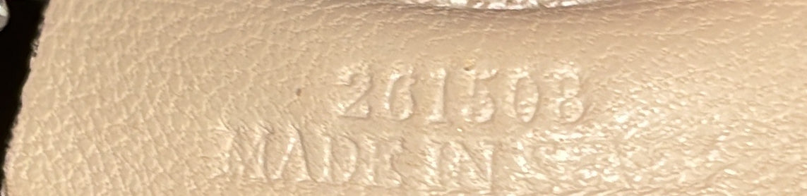 Pre-Loved Loewe Puzzle Bag Leather Medium - Image 15