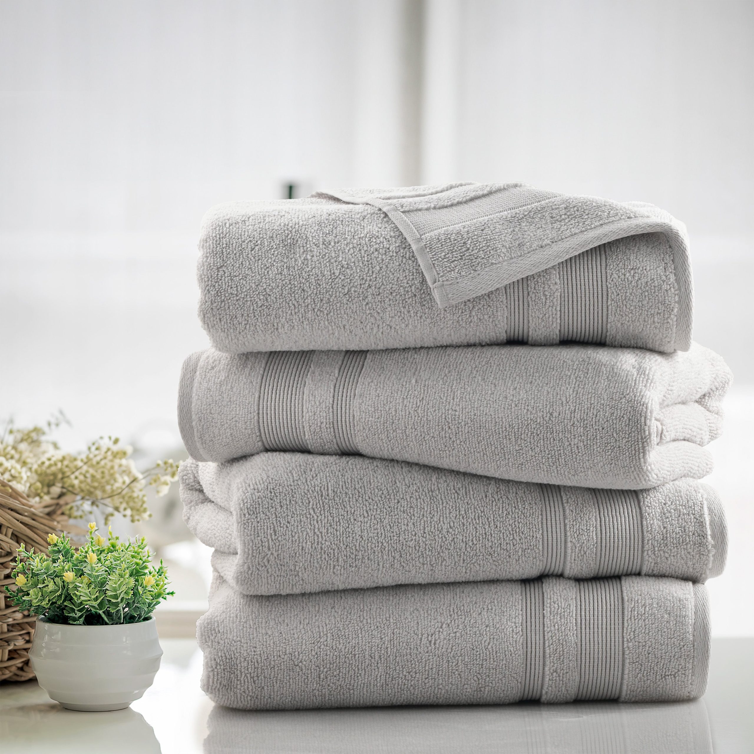 Kathy Ireland 4 Piece Zero Twist Cotton Plush Bath Towel Set by Bed Bath Fashions - Image 6