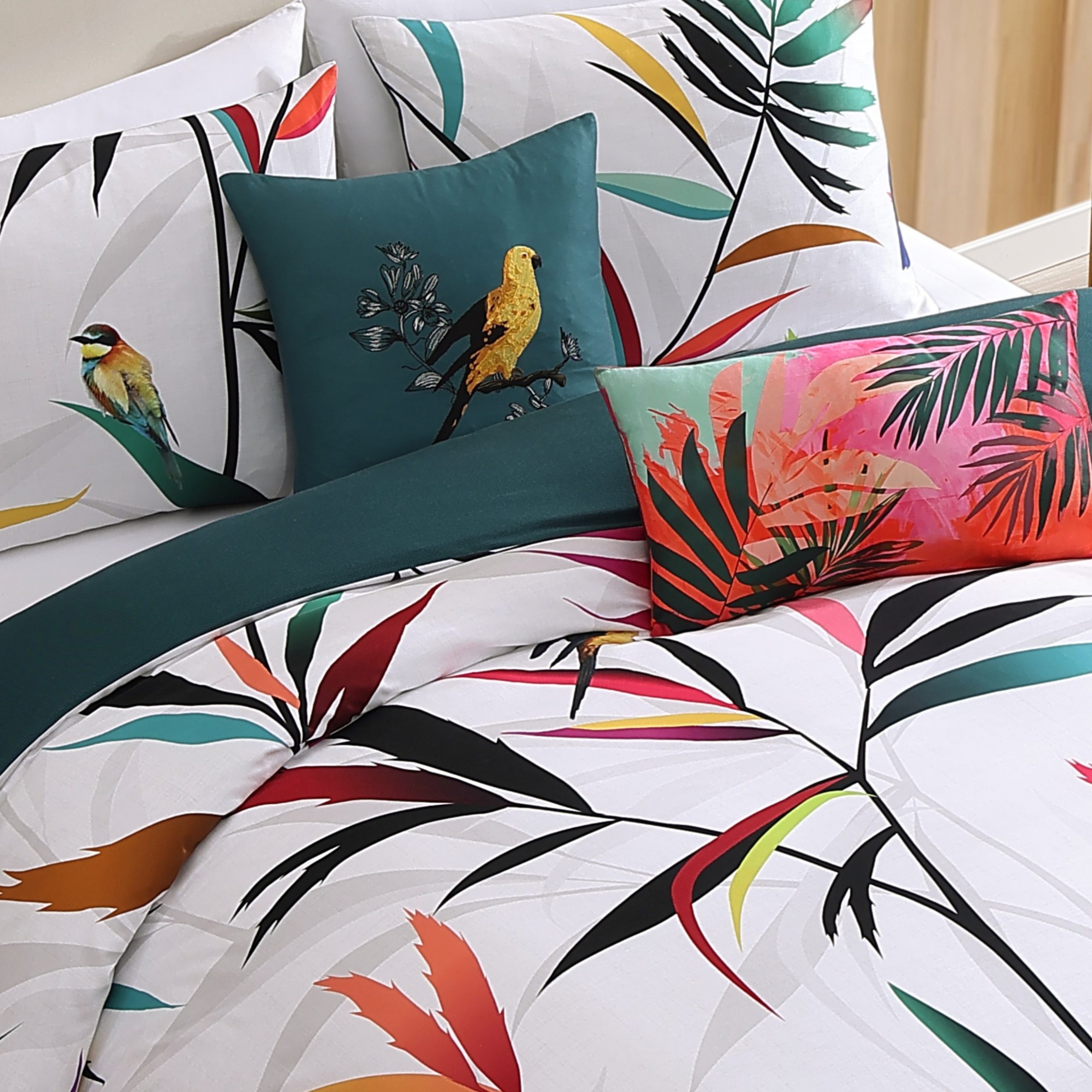 Bebejan Tropical Fusion 5 Piece Reversible Comforter Set - Image 4
