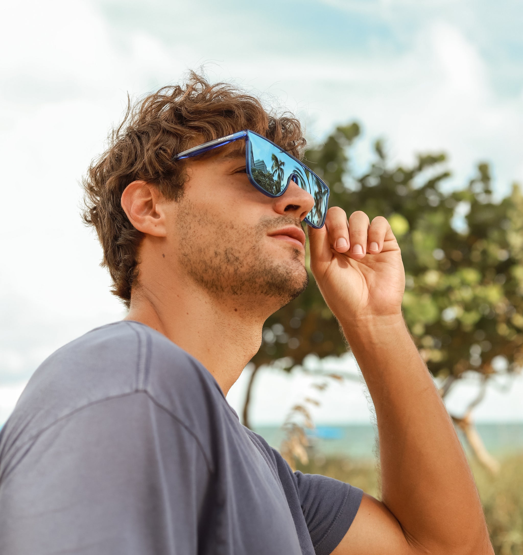 Biscayners Enid Blue Men's Sunglasses - Image 5