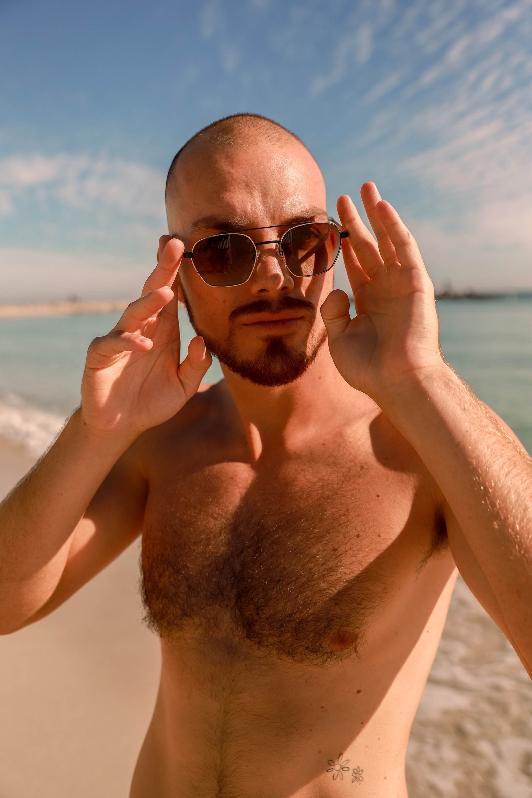 Biscayners Woodcrest Blue Men's Sunglasses - Image 5