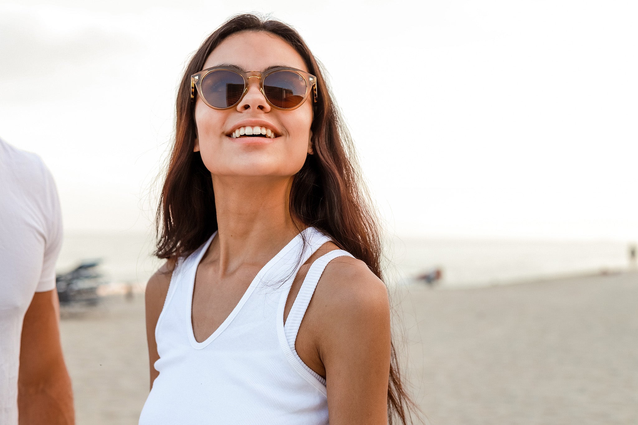 Biscayners Sunrise Honey Women's Sunglasses - Image 4