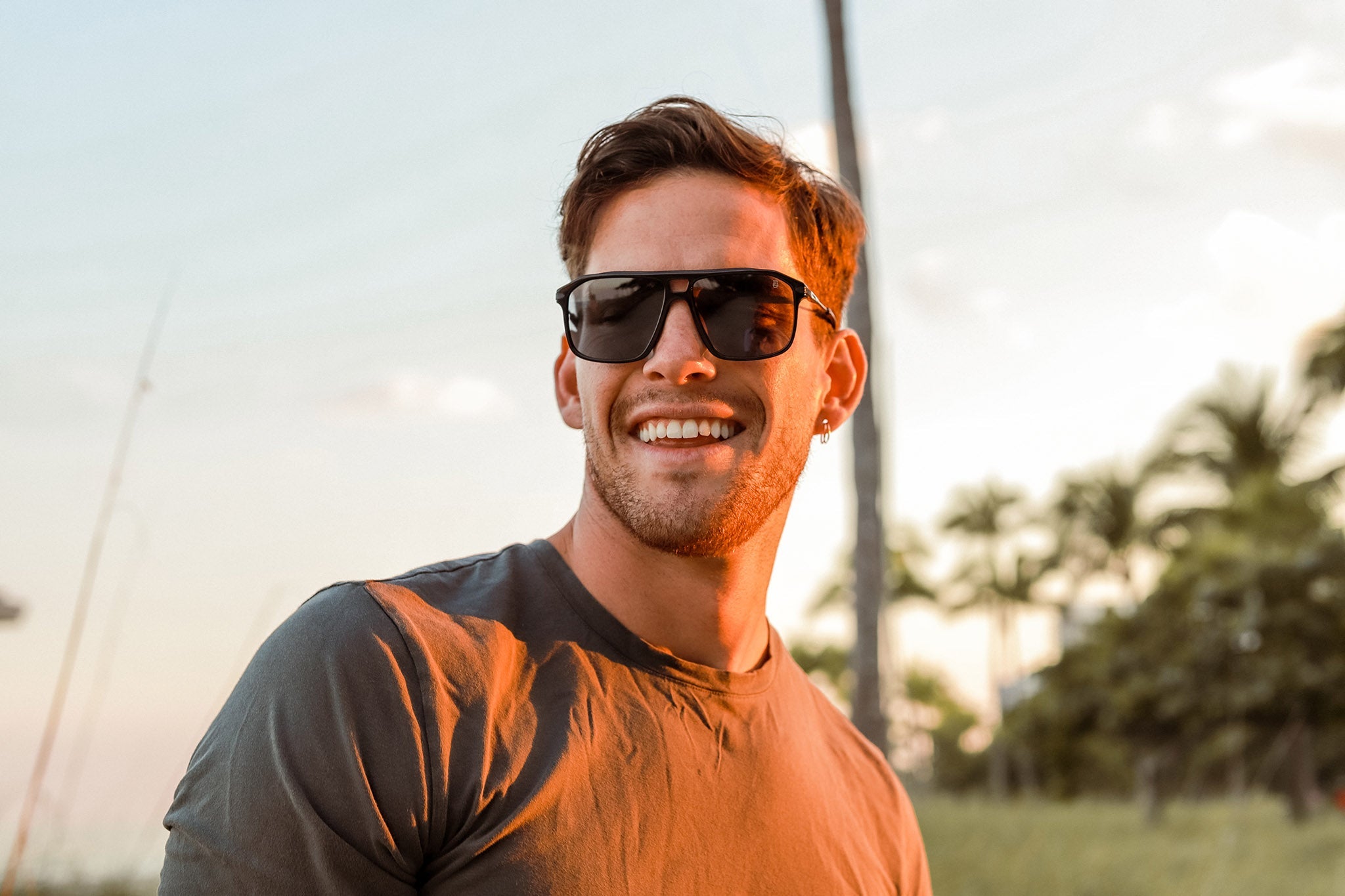 Biscayners Grand Bay Black Men's Sunglasses - Image 4