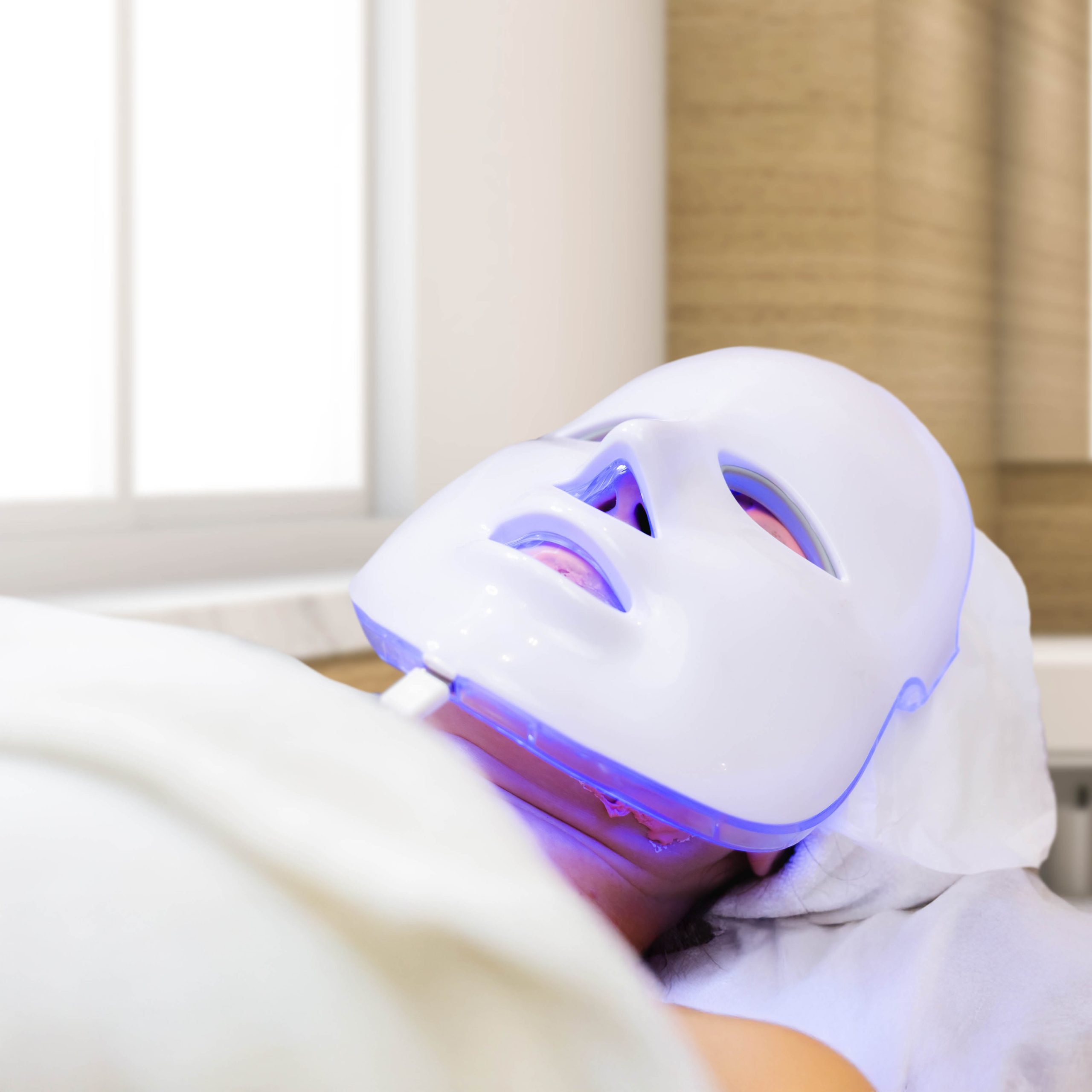 Pursonic 7-in-1 LED Light Therapy Face Mask ??Advanced Skincare at Home - Image 8