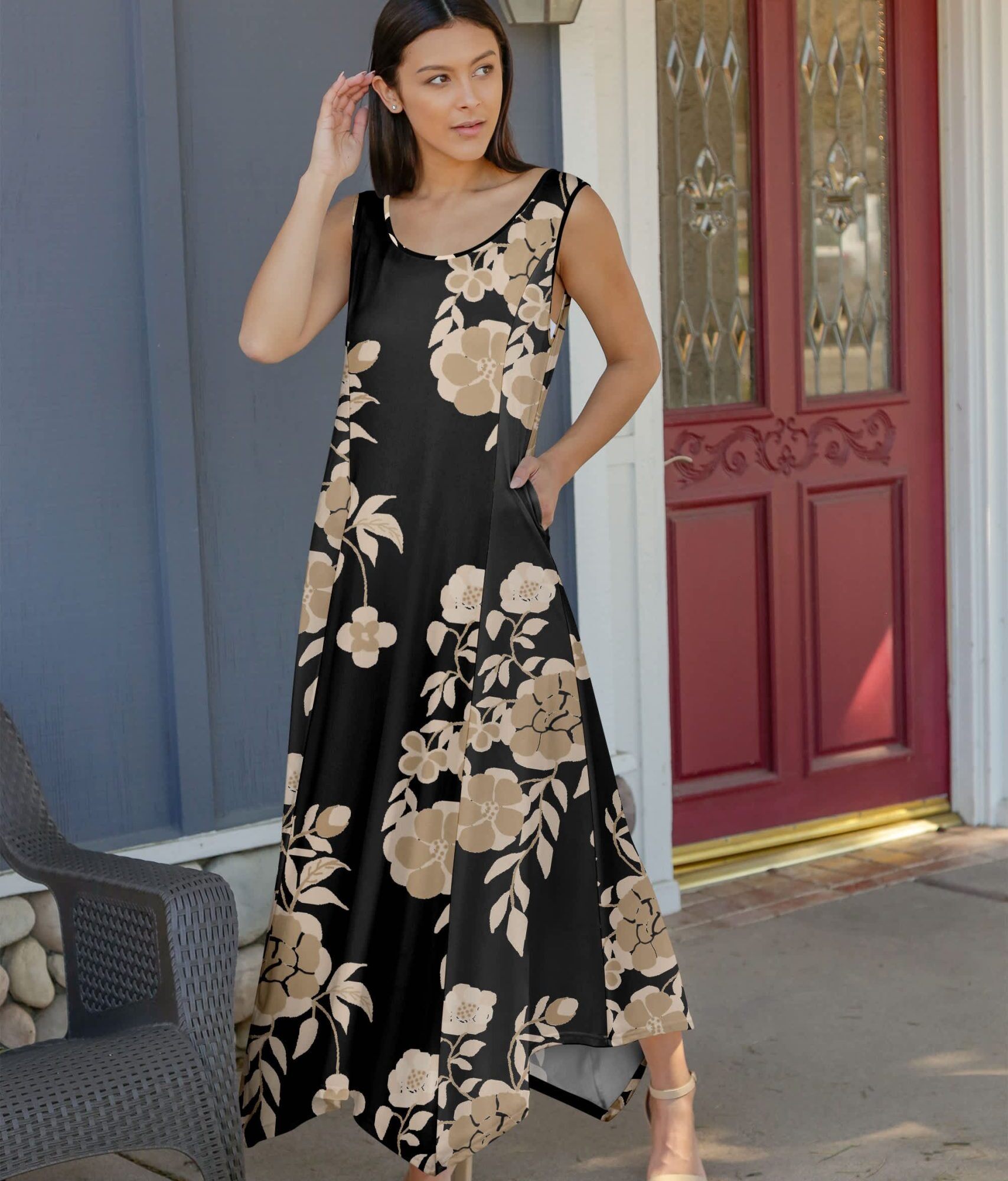 Lily by Firmiana Women's Sleeveless Fishtail Maxi Dress White & Black Brushstroke Print