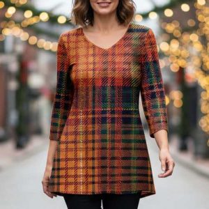 Lily by Firmiana Women's ¾ Sleeve V-Neck Tunic Orange & Red Gradient Plaid Tunic